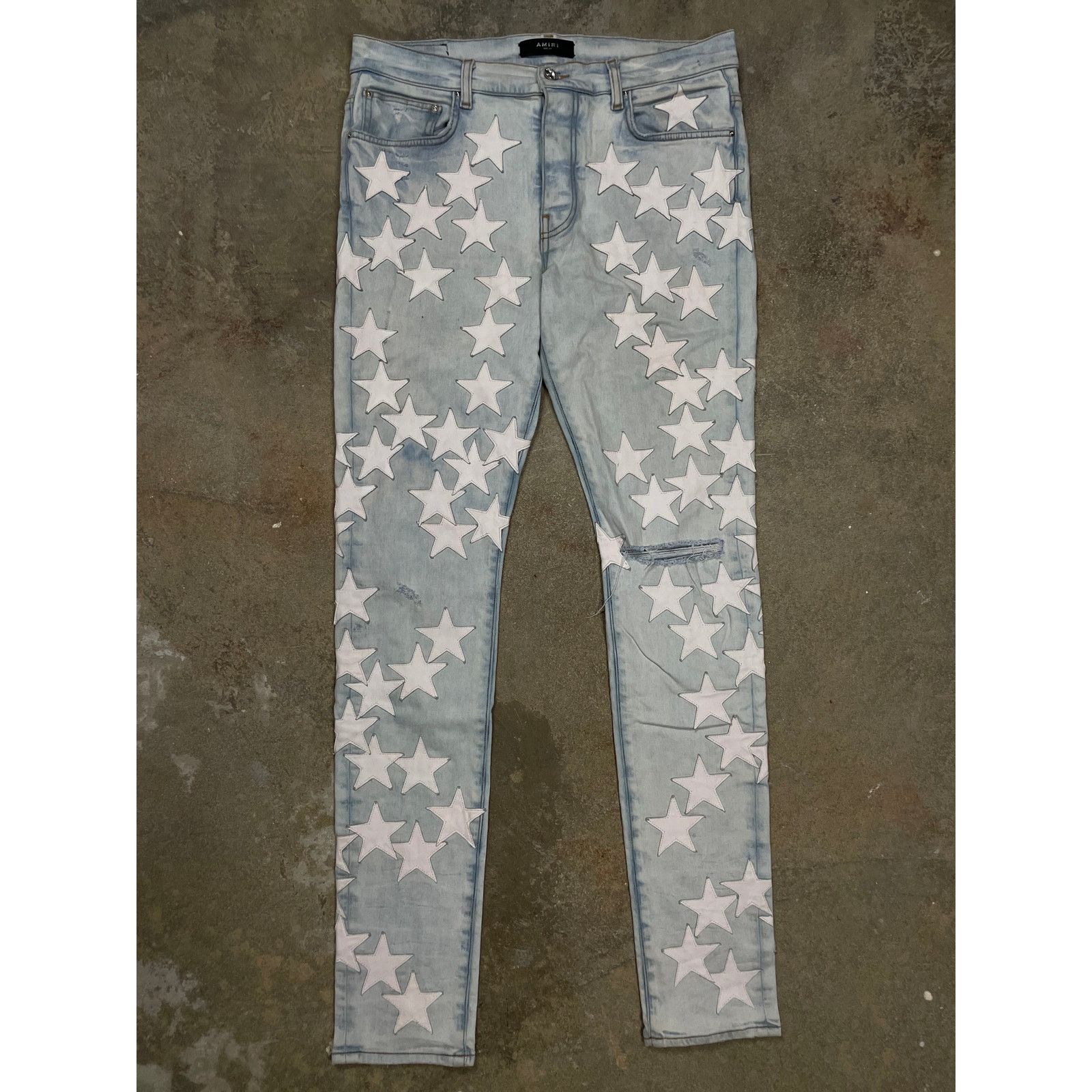 Amiri Amiri Chemist Jeans Light Wash White Stars 34 Used Size US 34 / EU 50 - 1 Thumbnail