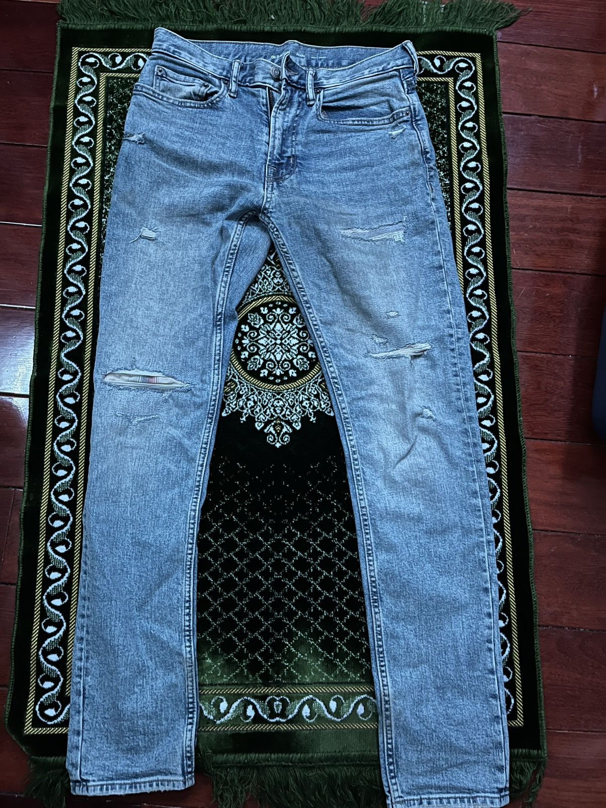 Old Navy Old Navy Slim Fit Light Wash Jeans 30x32 Size US 32 / EU 48 - 1 Thumbnail