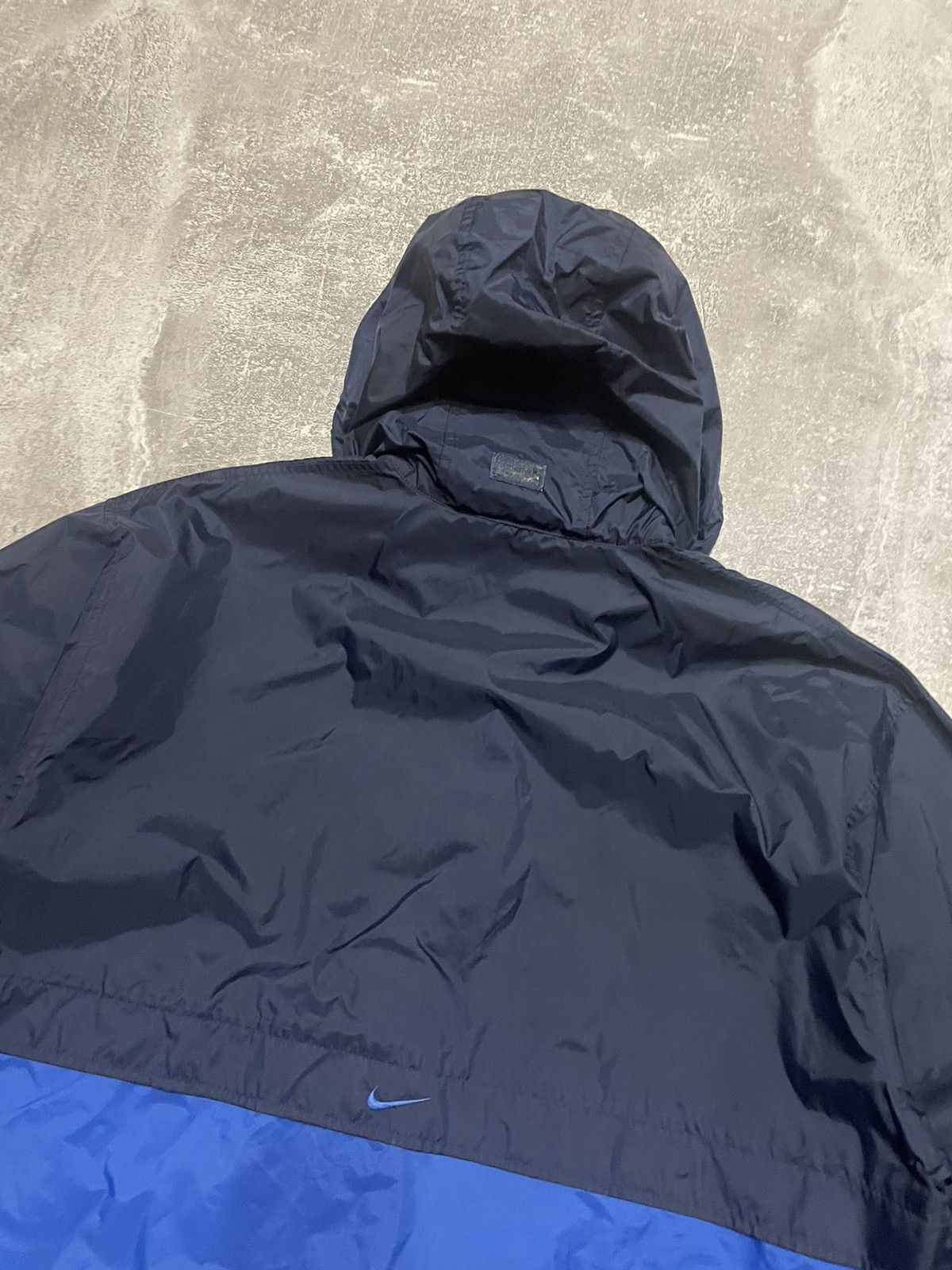 Nike Vintage Nike Raincoat Windbreaker Jacket 90s Size US M / EU 48-50 / 2 - 24 Thumbnail