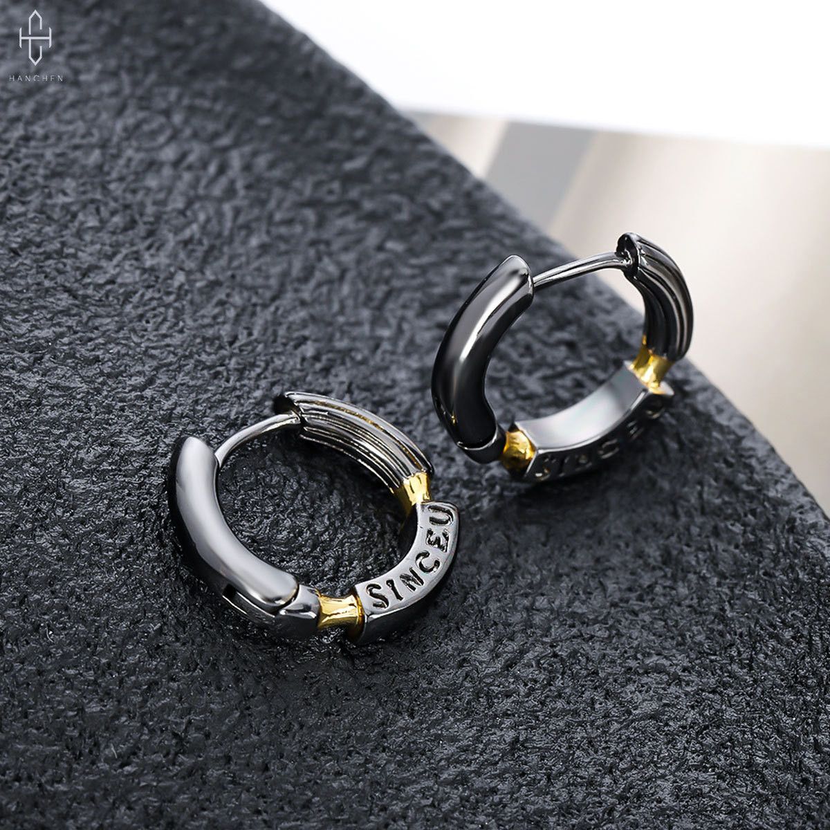 Jewelry × Sterling Silver Punk Earrings One Pairs Chrome Jewelry Size ONE SIZE - 1 Thumbnail