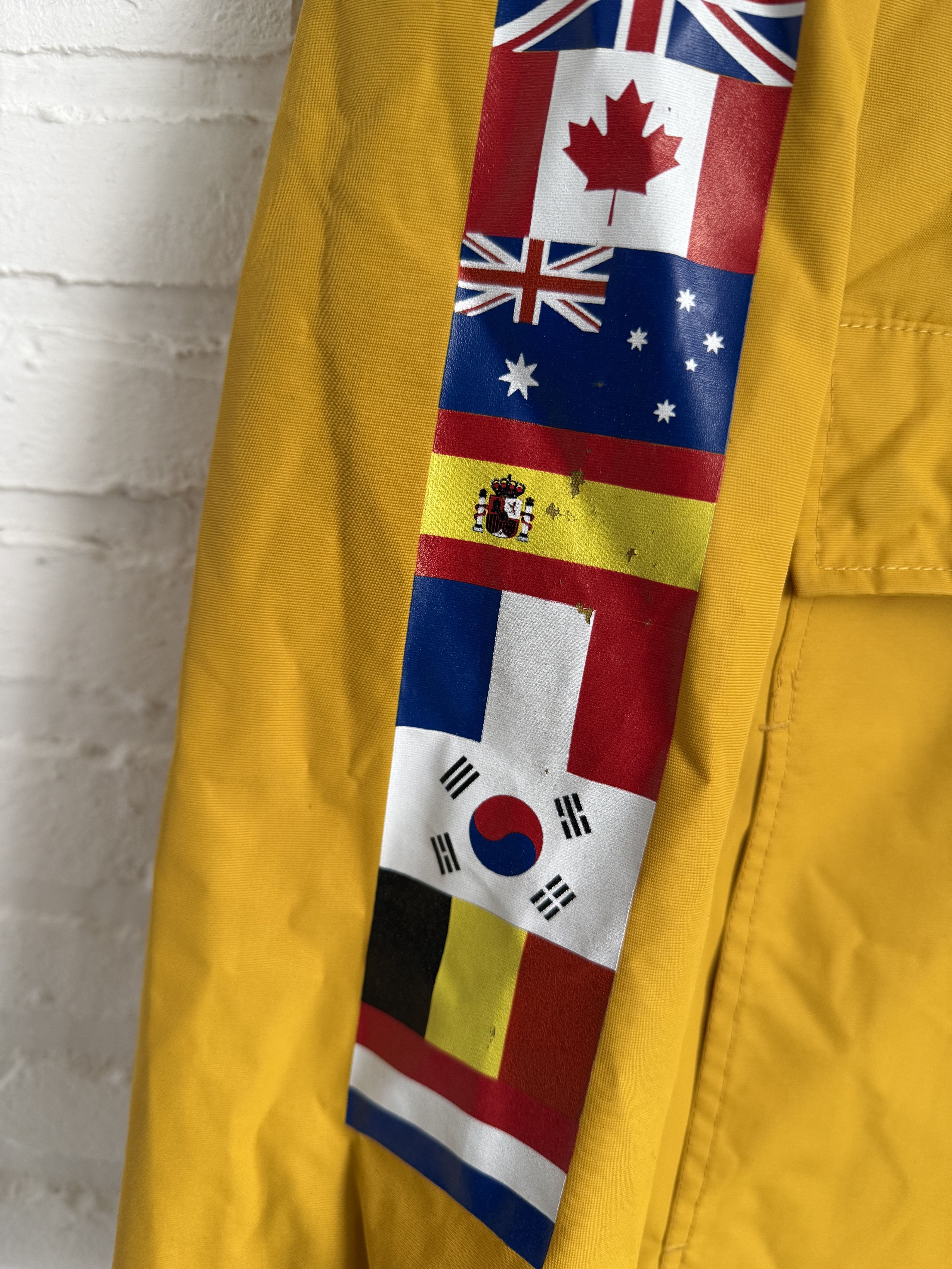 Huf HUF worldwide flags anorak yellow jacket Size US M / EU 48-50 / 2 - 5 Thumbnail
