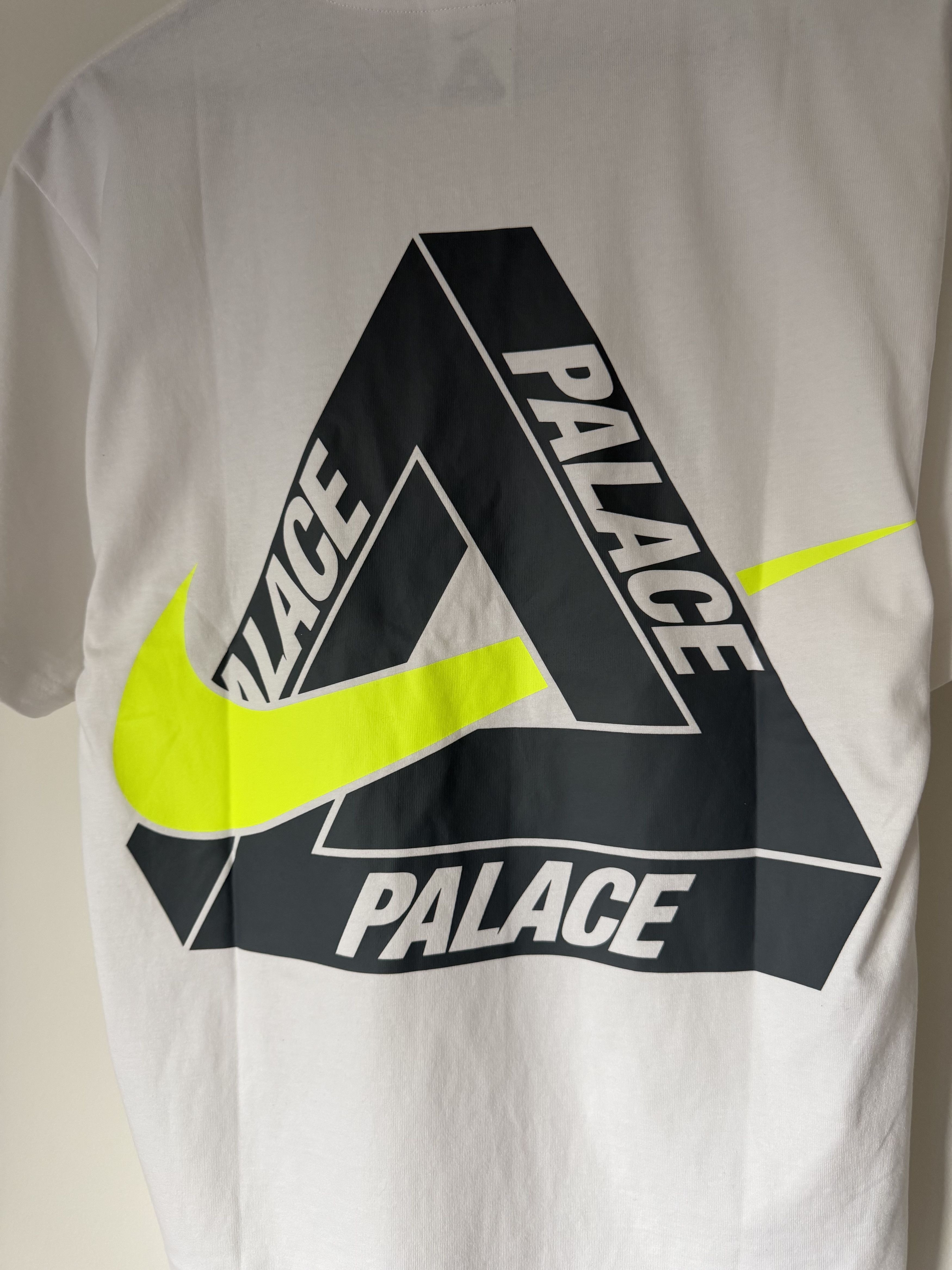 Palace Palace Nike Tri Swoosh Tee in White Size US S / EU 44-46 / 1 - 3 Thumbnail