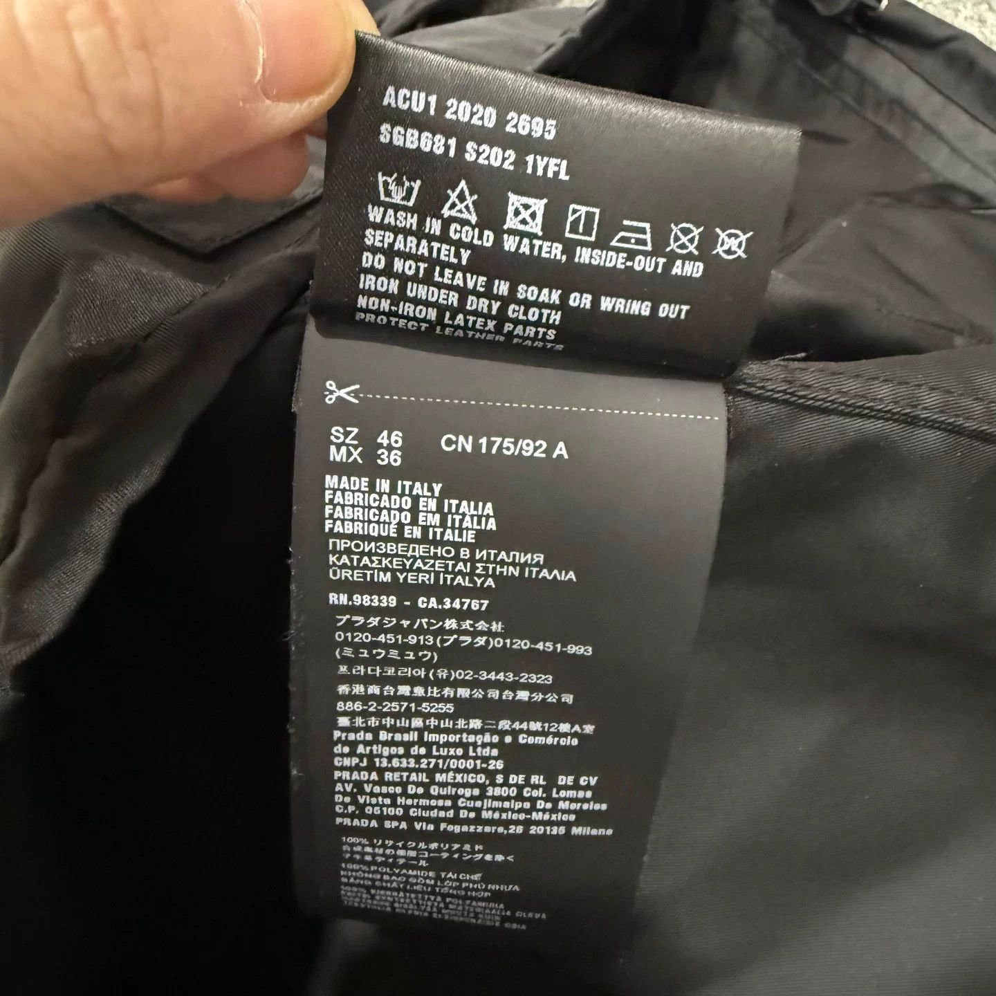 Prada Prada recycled nylon black triangle logo jacket46 Size US S / EU 44-46 / 1 - 5 Thumbnail