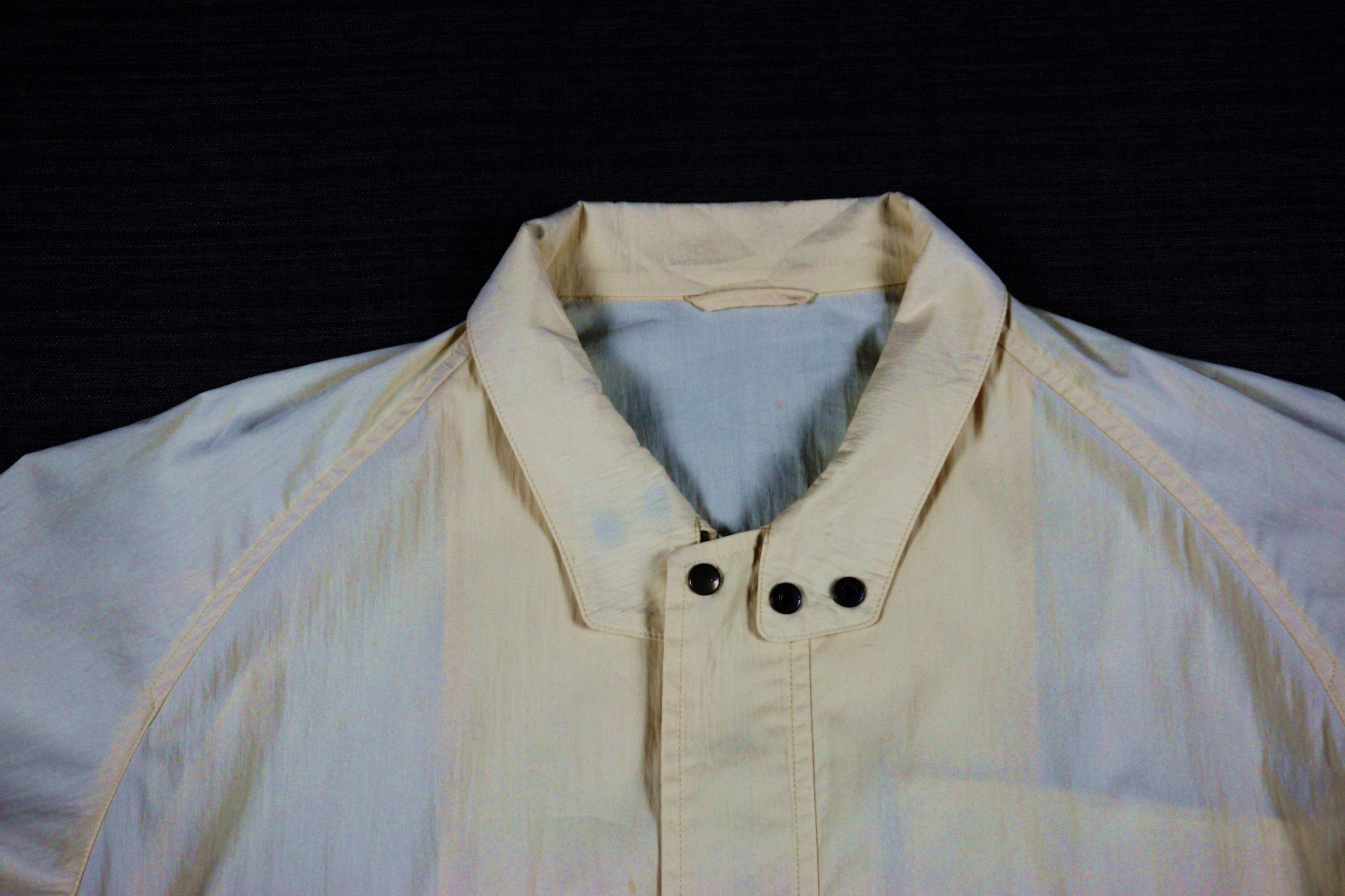 Burberry Vintage 90s Made in Japan Back Wing Nylon Sweater Jacket Size US M / EU 48-50 / 2 - 3 Thumbnail