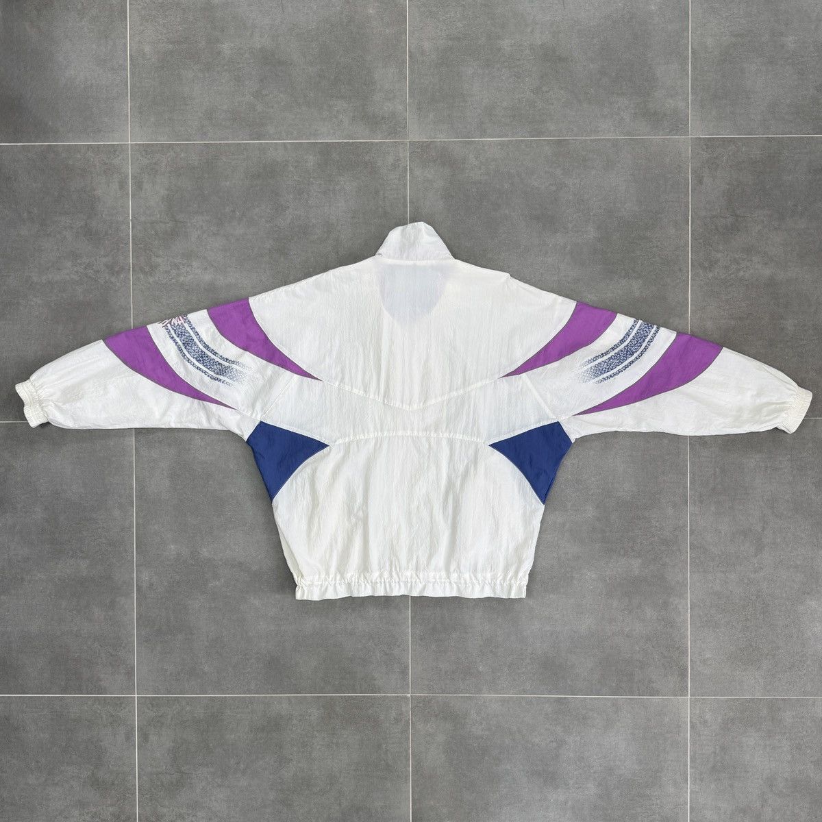 Diadora Vintage Diadora 90s Nylon Track Jacket Windbreaker Size XL Size US XL / EU 56 / 4 - 12 Thumbnail