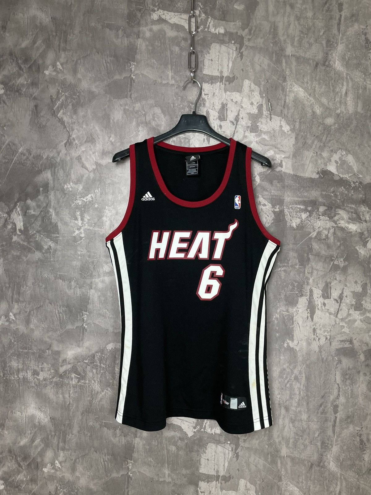 NBA Adidas selling Youth M Heat #6 LeBron James Sewn Jersey