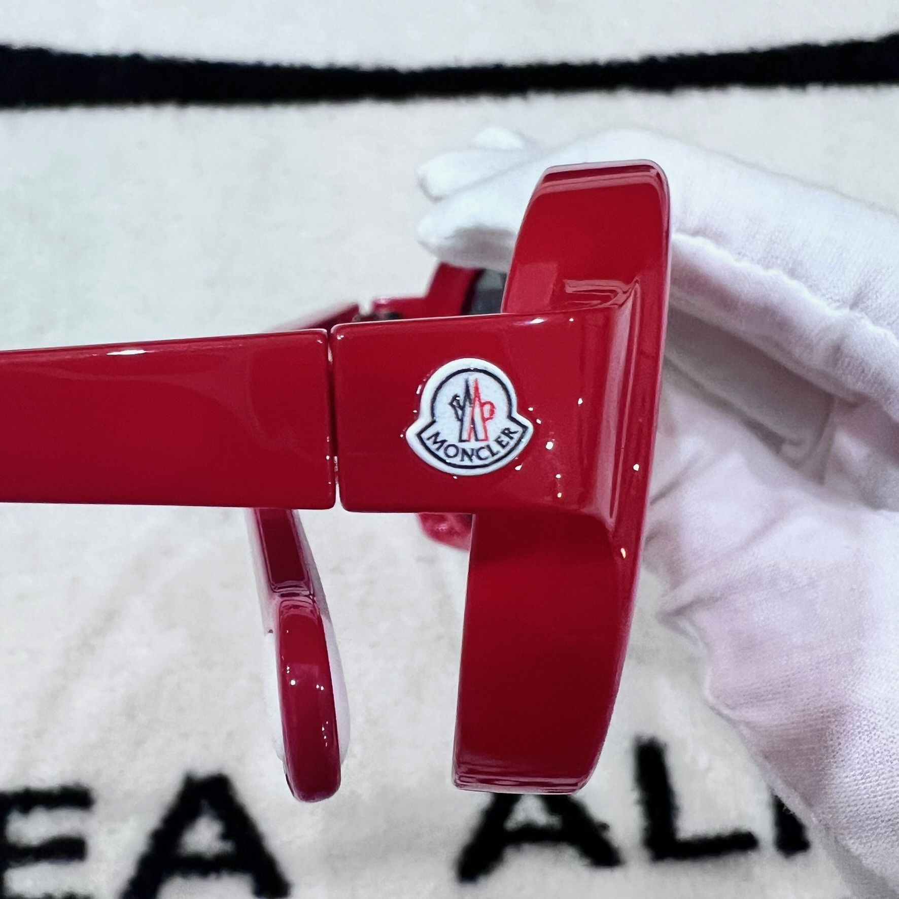 Moncler Moncler Red White Leather Side Shield Round Ski Sunglasses Size ONE SIZE - 11 Thumbnail