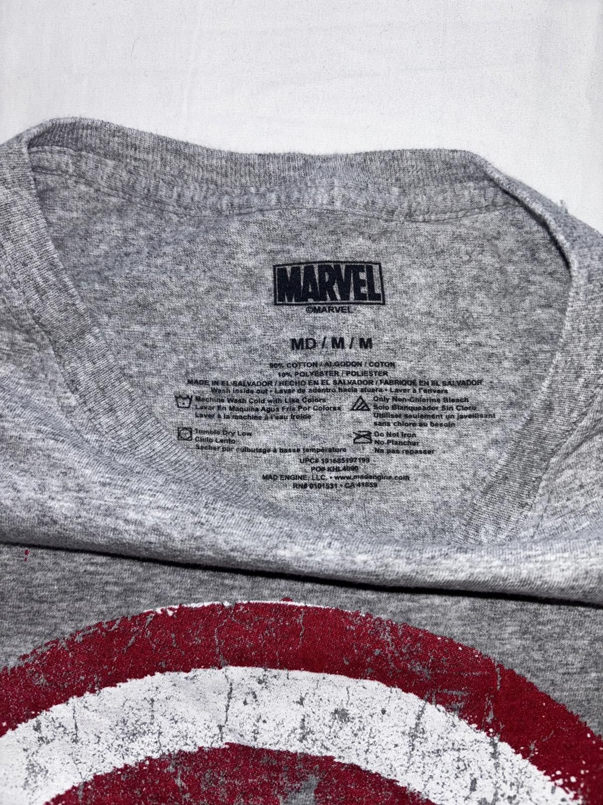 Marvel Comics Vintage Marvel Captain America Graphic medium T-Shirt - Gray Size US M / EU 48-50 / 2 - 4 Thumbnail