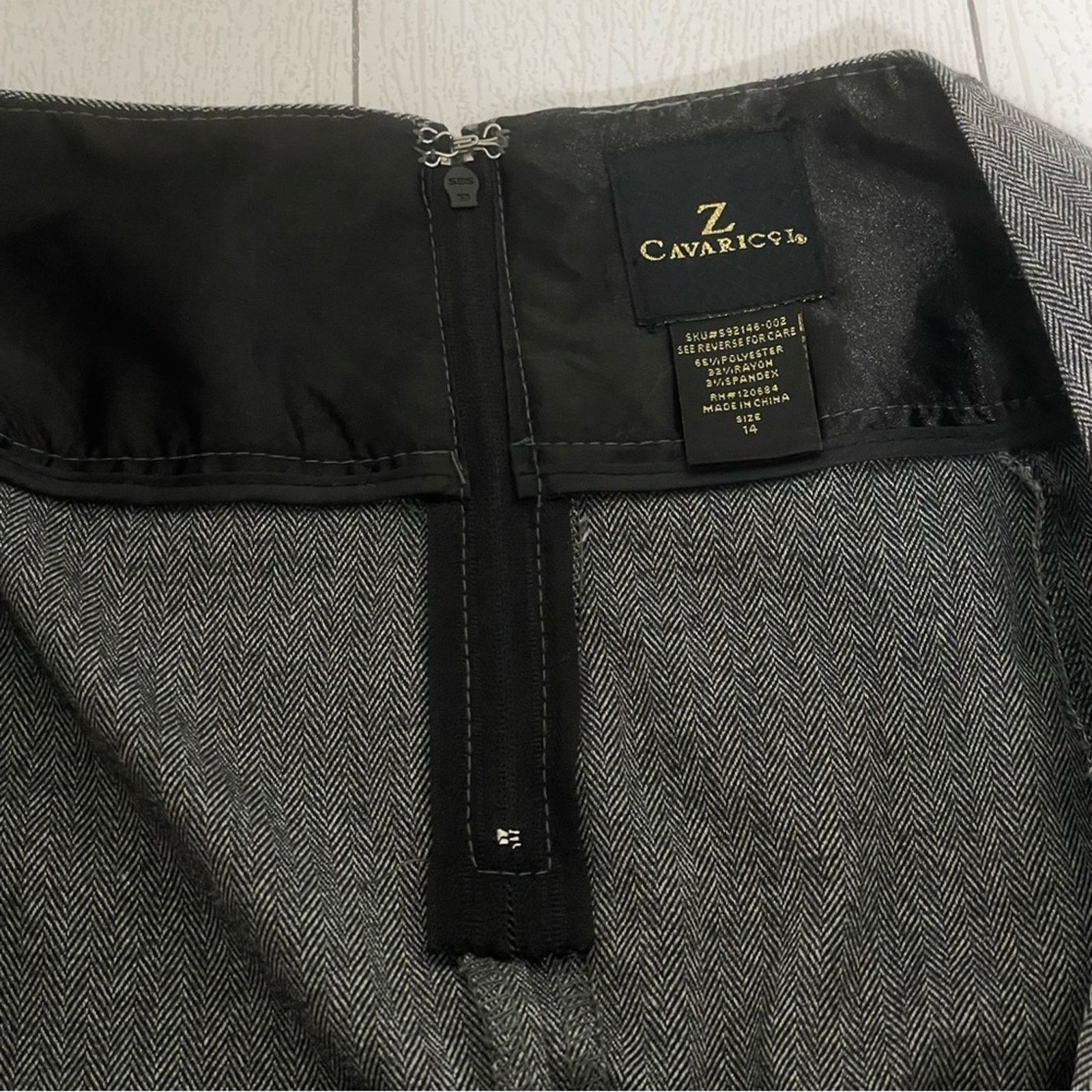 Other Z Cavaricci Gray Mini Skirt Black Lace Panels Size 14 Size 36" / US 14 / IT 50 - 2 Thumbnail