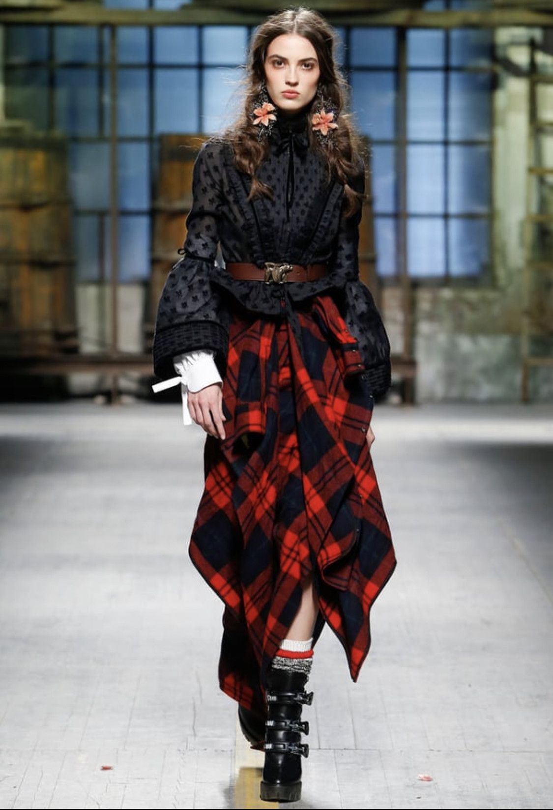 Dsquared2 Dsquared2 AW17 runway tartan shirt skirt Size 28" / US 6 / IT 42 - 1 Thumbnail