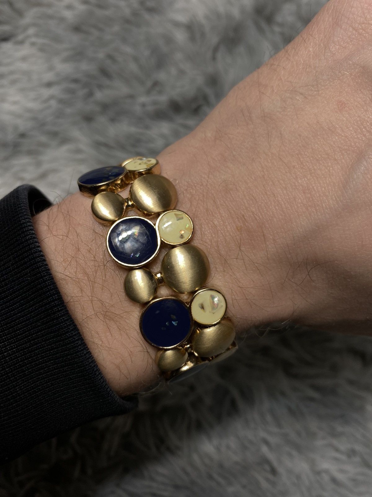 Jewelry Gold-Tone Bracelet with Cracked Glass Effect | Modern Style Size ONE SIZE - 7 Thumbnail