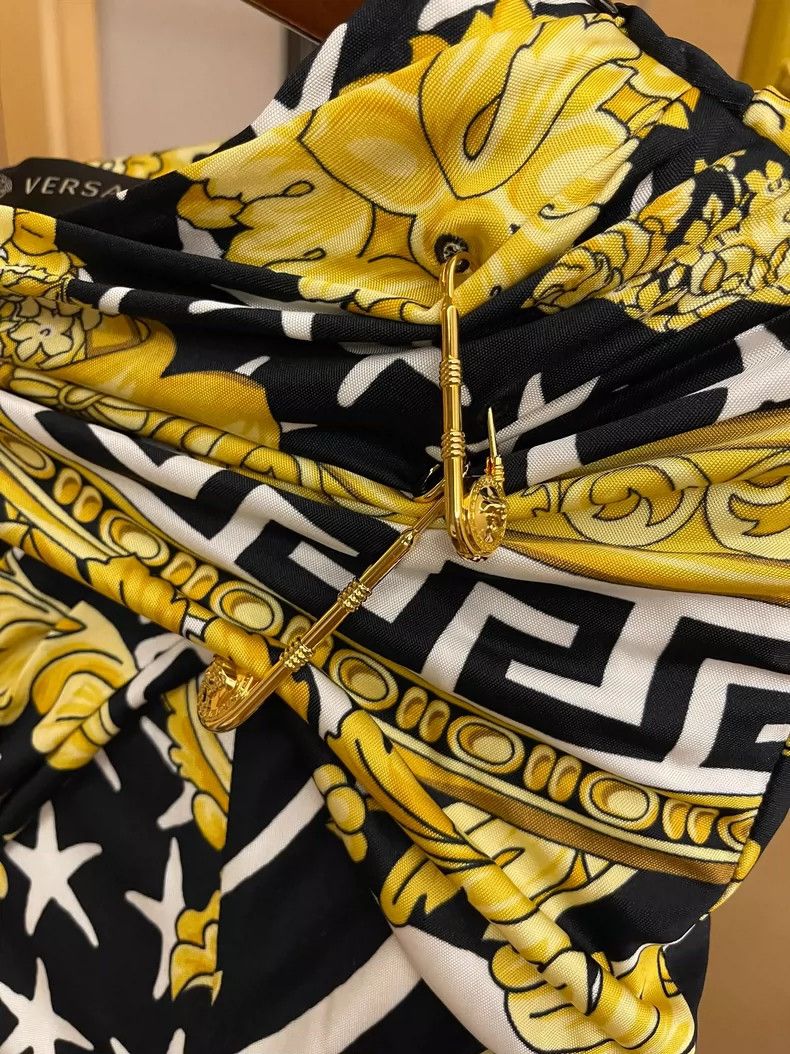 Versace Versace Printed slit skirt Size 26" / US 2 / IT 38 - 6 Thumbnail