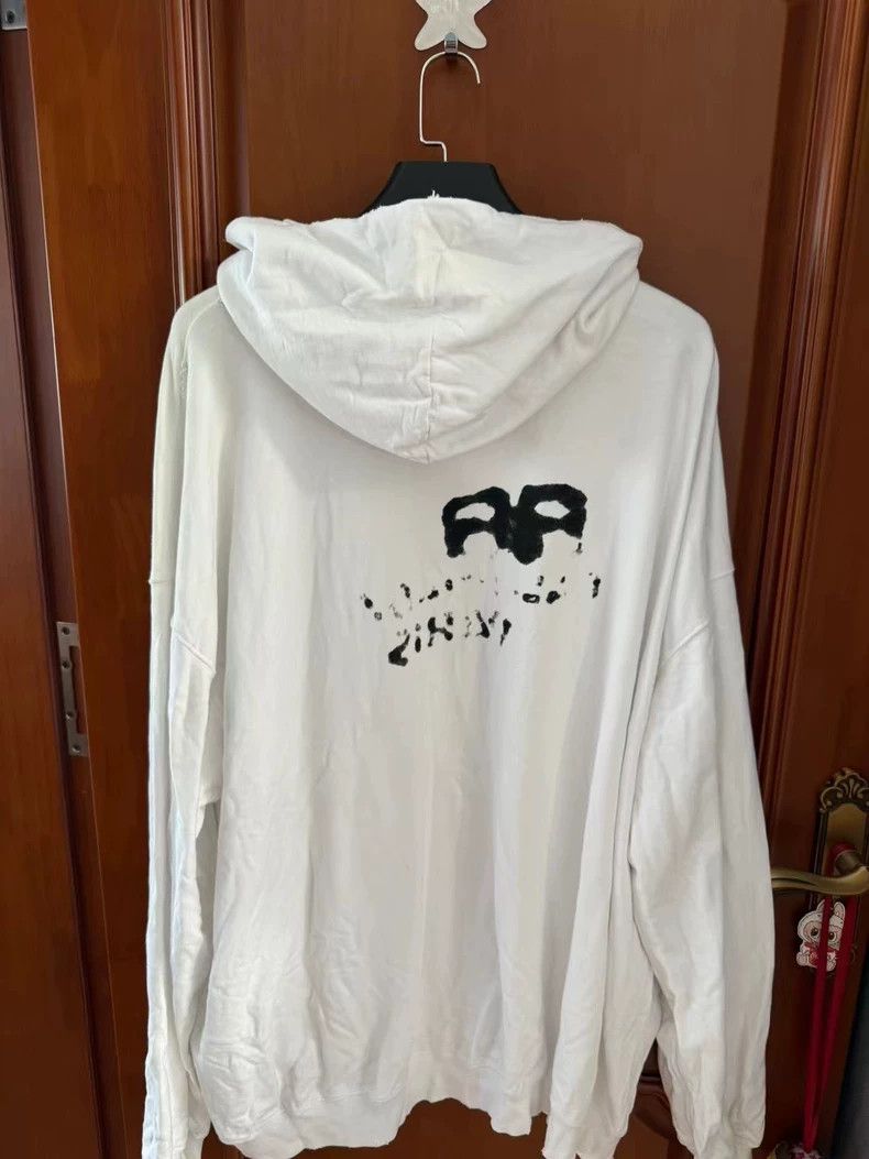 Balenciaga Balenciaga Splash-ink logo sweater Size US S / EU 44-46 / 1 - 2 Thumbnail