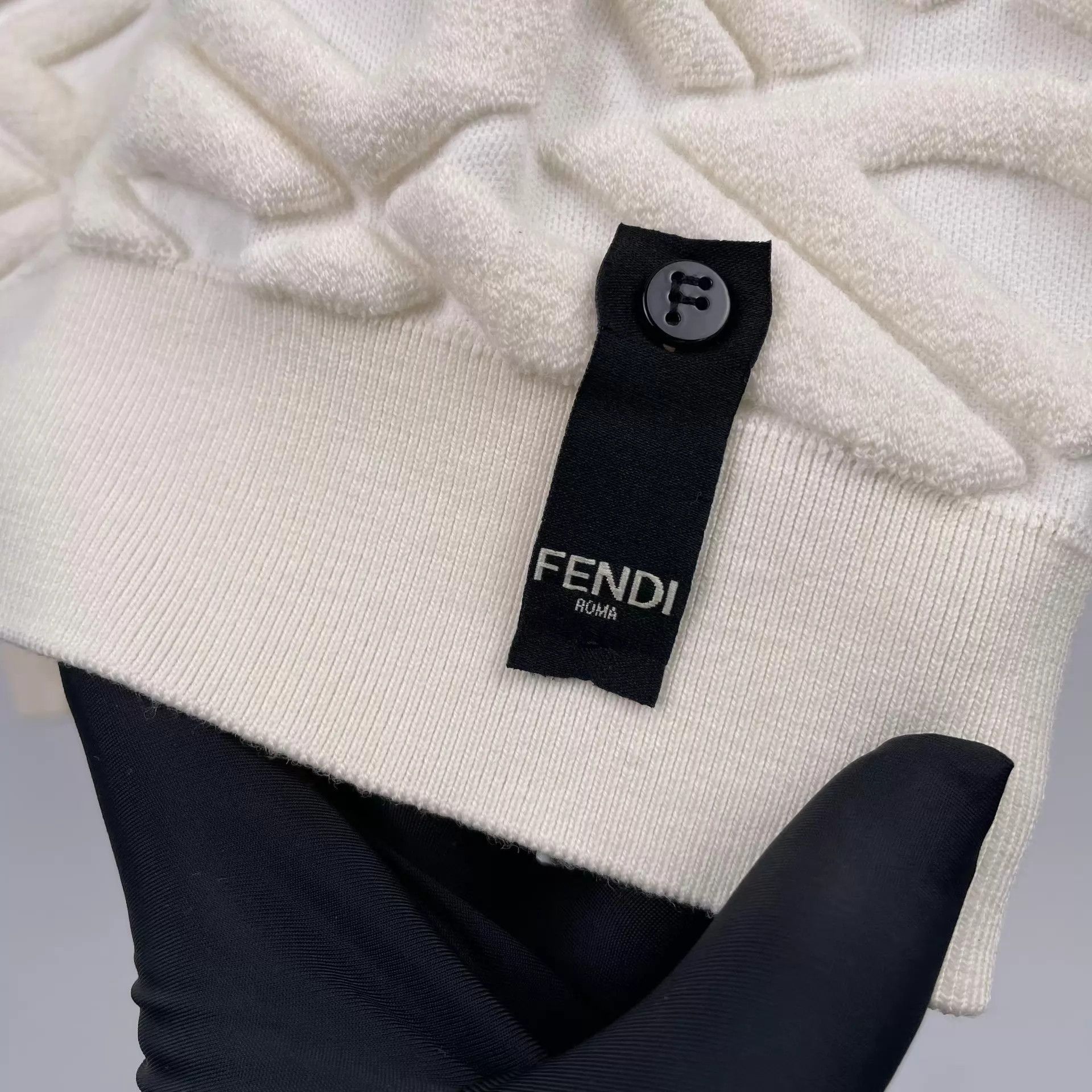 Fendi Fendi All Over Print Hoodie Beige 50 Size US M / EU 48-50 / 2 - 4 Thumbnail