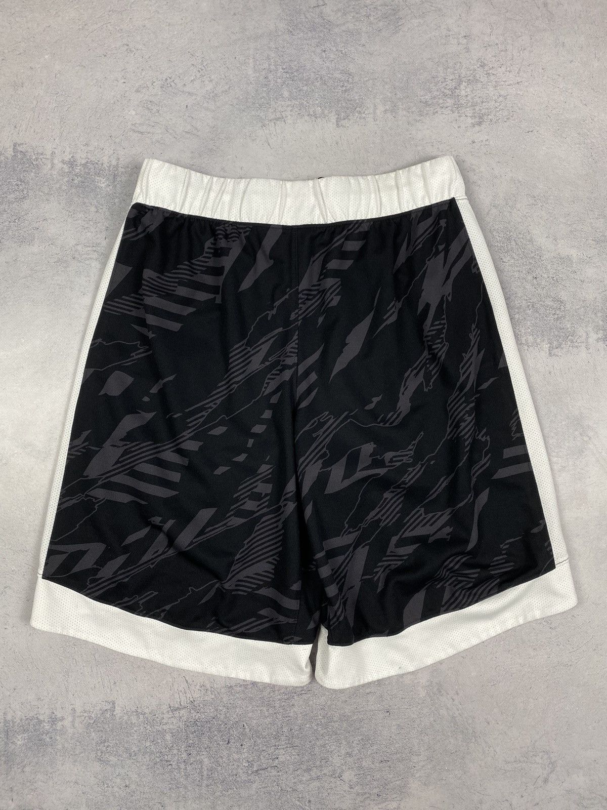 Under Armour Under Armour Big Logo Shorts Size M Size US 32 / EU 48 - 8 Thumbnail