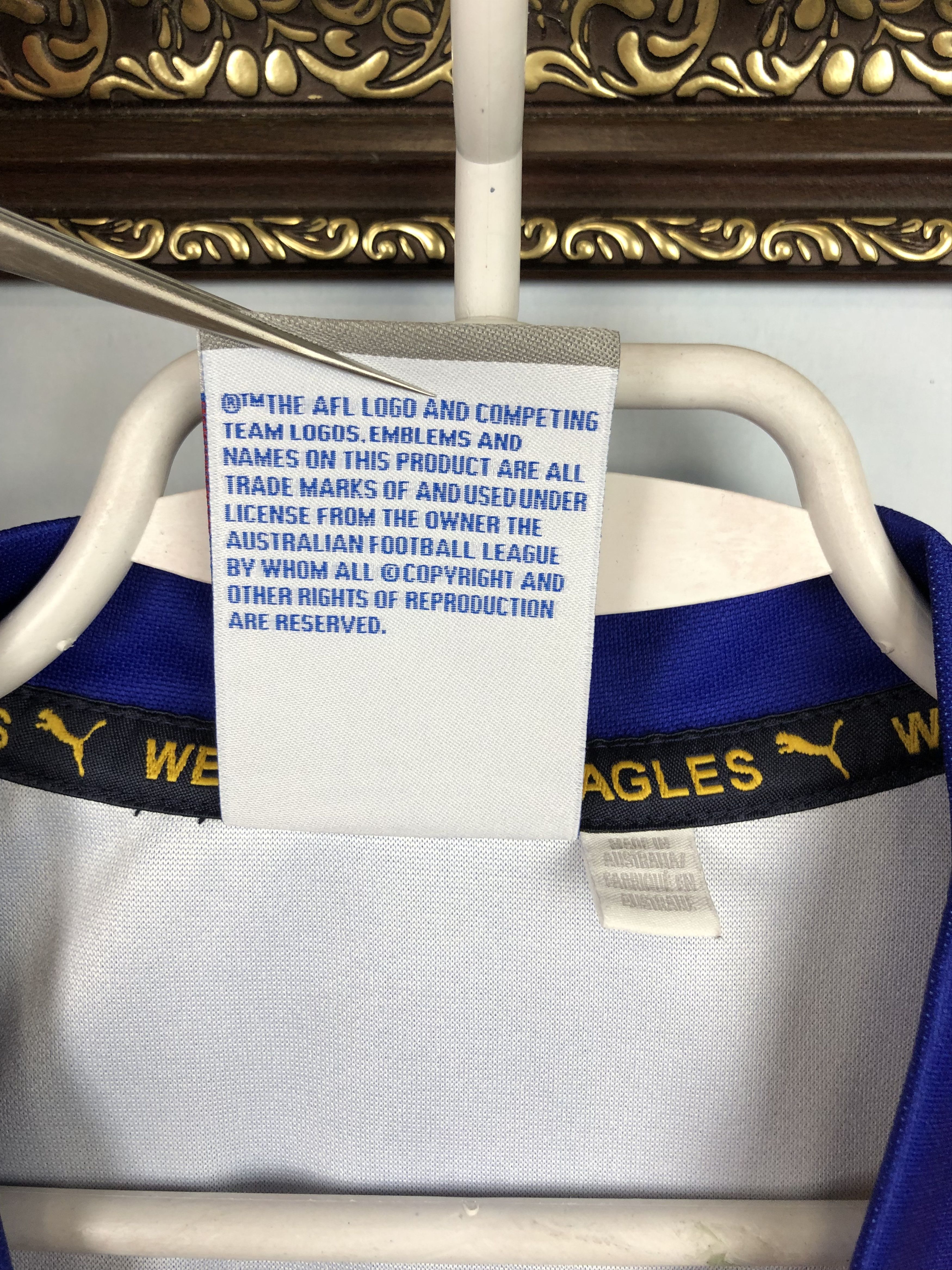 Vintage Vintage Puma West Coast Eagles Football Club AFL Jersy Shirt Size US S / EU 44-46 / 1 - 6 Thumbnail