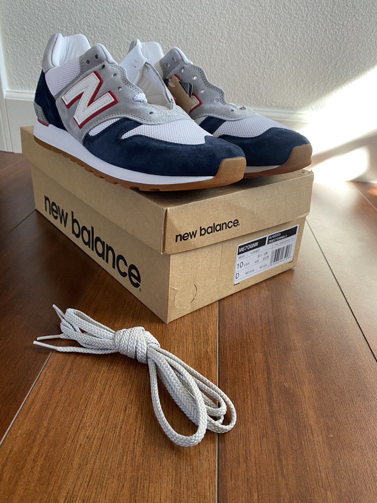 New Balance New Balance - M670GNW - Made In U.K. - US10 - Made In U.K. Size US 10 / EU 43 - 1 Thumbnail