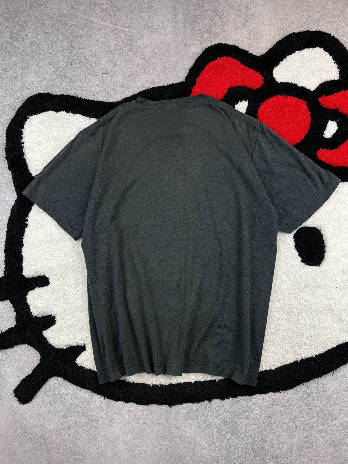 Vintage Vintage Nike Big Swoosh Faded Centr Logo Y2K Tee Shirt Size US L / EU 52-54 / 3 - 5 Thumbnail