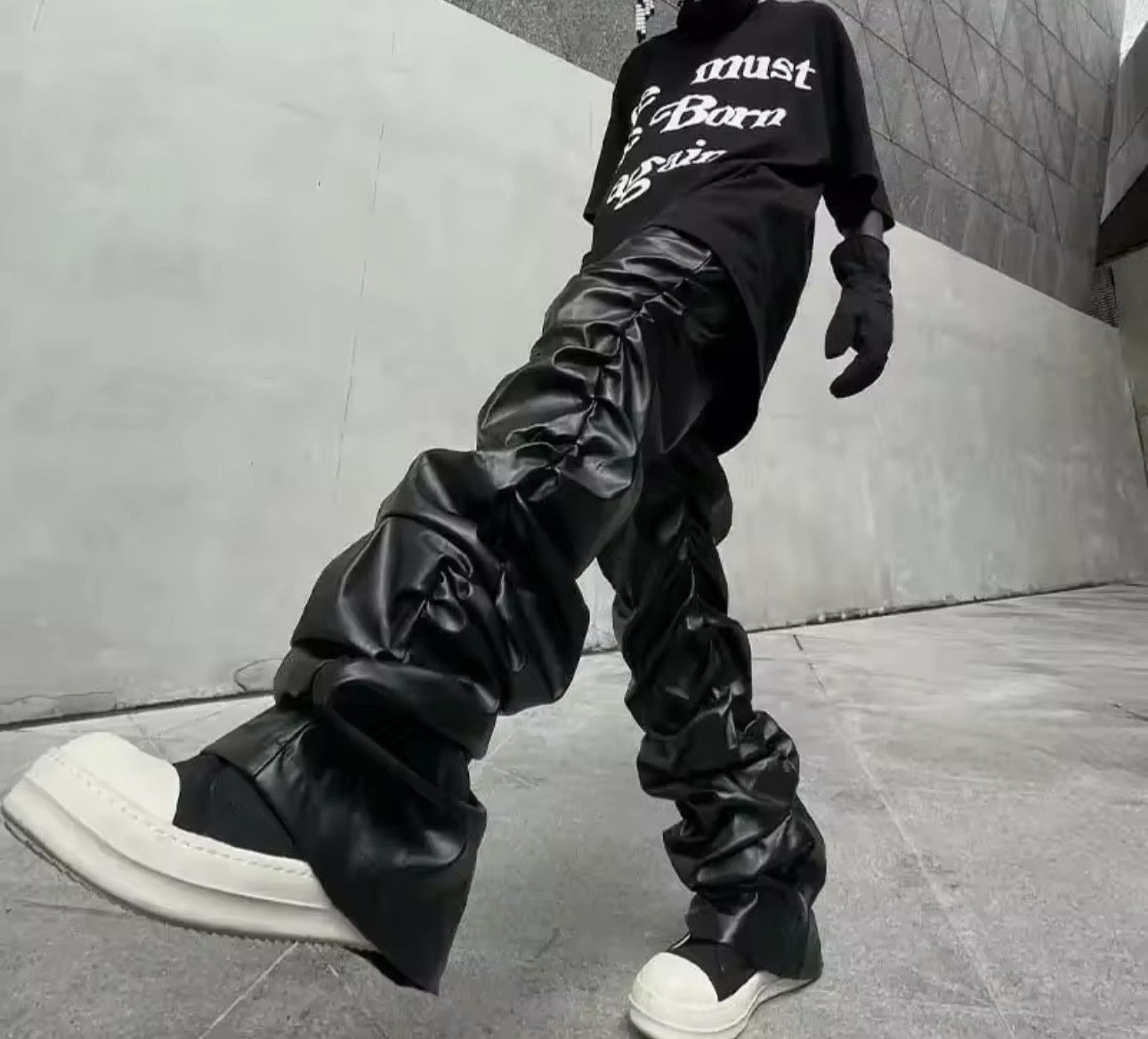 Leather Street Wear Faux Leather Pants Size US 31 - 1 Thumbnail