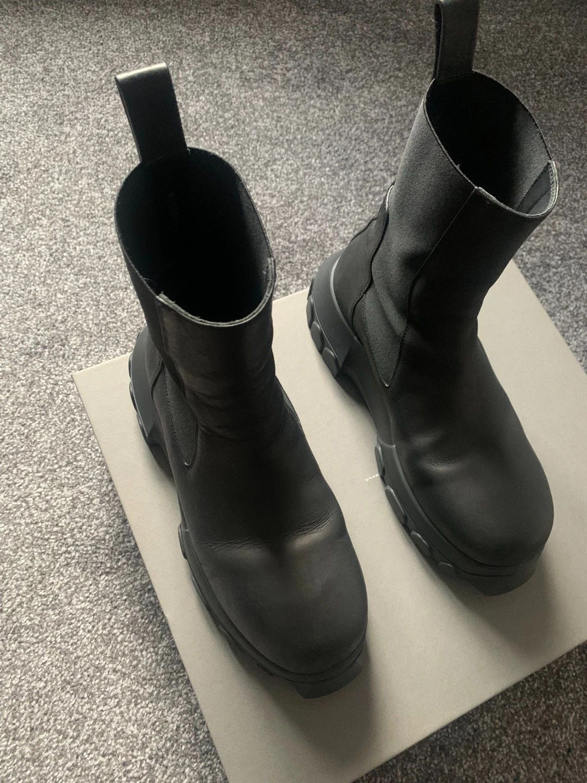 Rick Owens Rick Owens Beatle Tractor Nubuck Chelsea boots MENS EU 41 Size US 8 / EU 41 - 6 Thumbnail