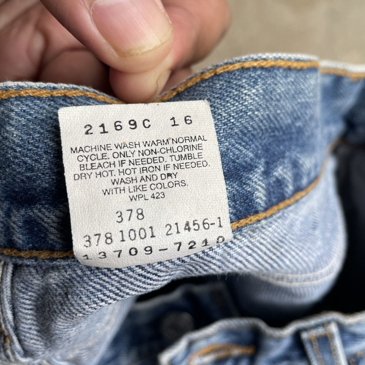 Levi's Vintage Clothing 🔥Vintage 90s Levis Stoned Washed Loose Fit Denim Jeans Size US 31 - 13 Thumbnail