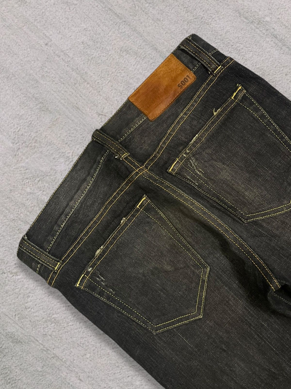 Jun Takahashi Uniqlo Stretchable Slim Straight Denim Mud Wash Ripped Jeans Size 29" - 11 Thumbnail