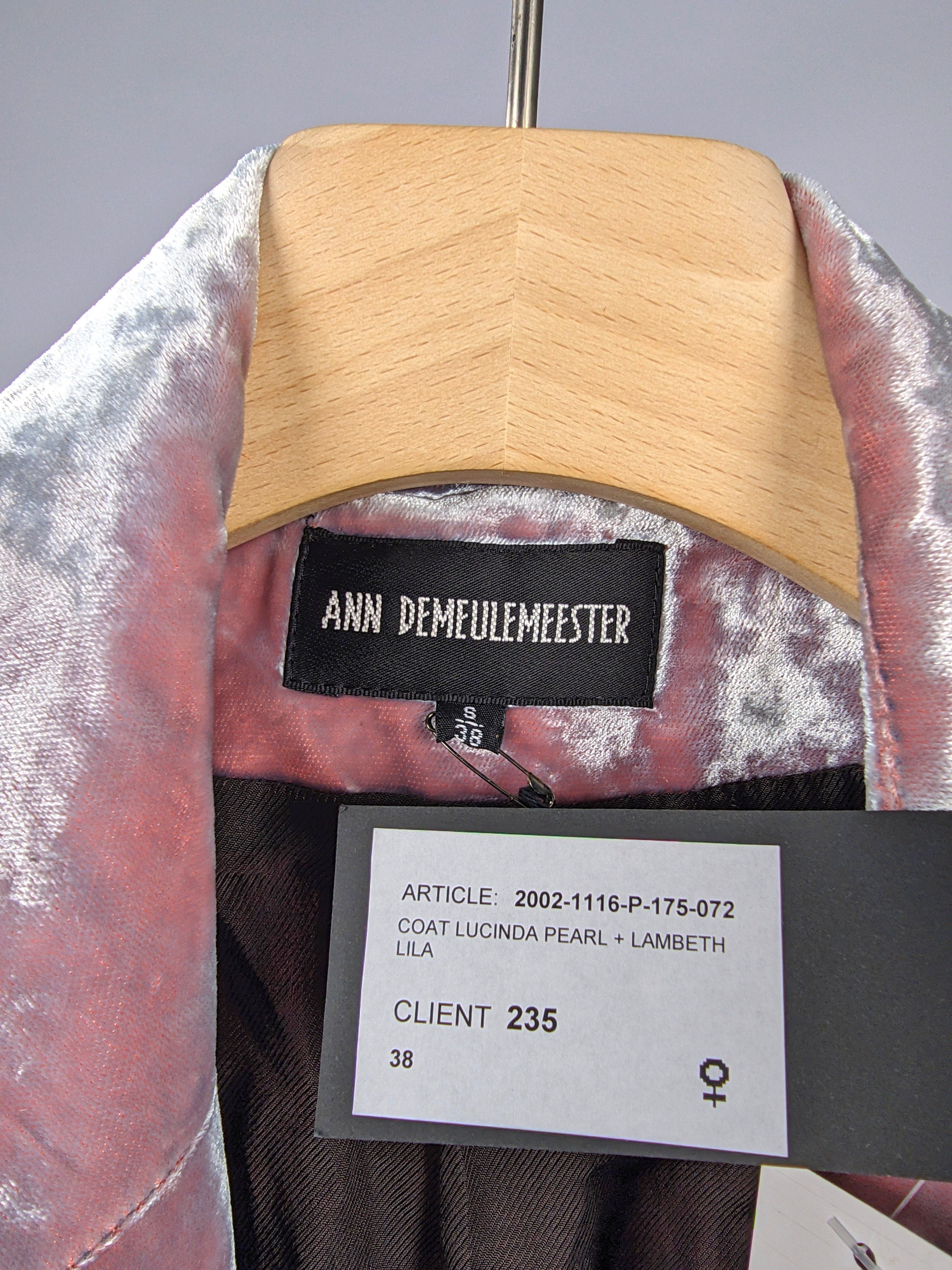 Ann Demeulemeester Ann Demeulemeester velvet coat Size M / US 6-8 / IT 42-44 - 5 Thumbnail