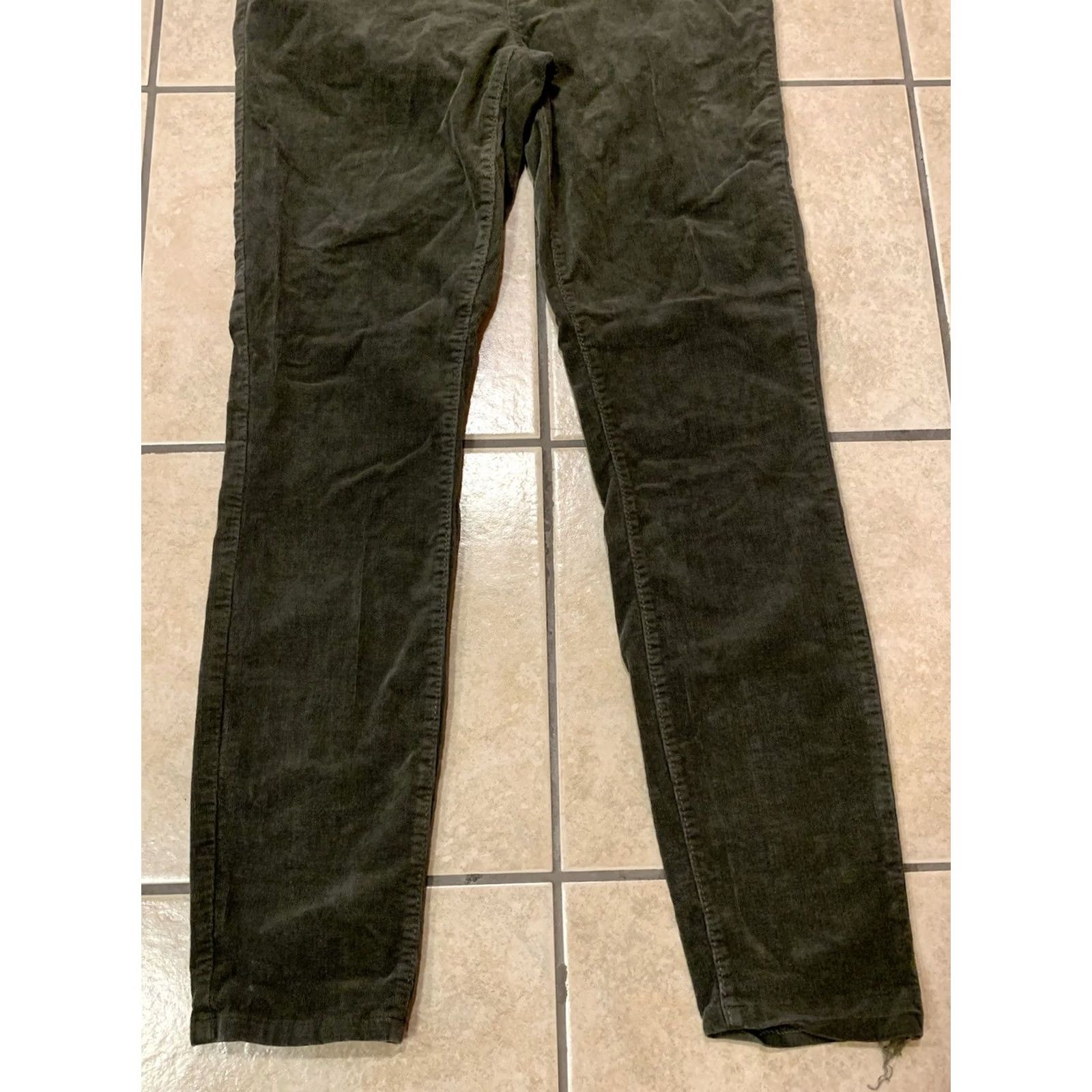 Loft Loft Women’s 8 Corduroy Pants - Olive High Waist Skinny 31x29/29in Inseam - 31" Waist, 5.5" Leg Opening - Casual Work Travel Slimming Stretch Pockets Size 30" / US 8 / IT 44 - 4 Thumbnail