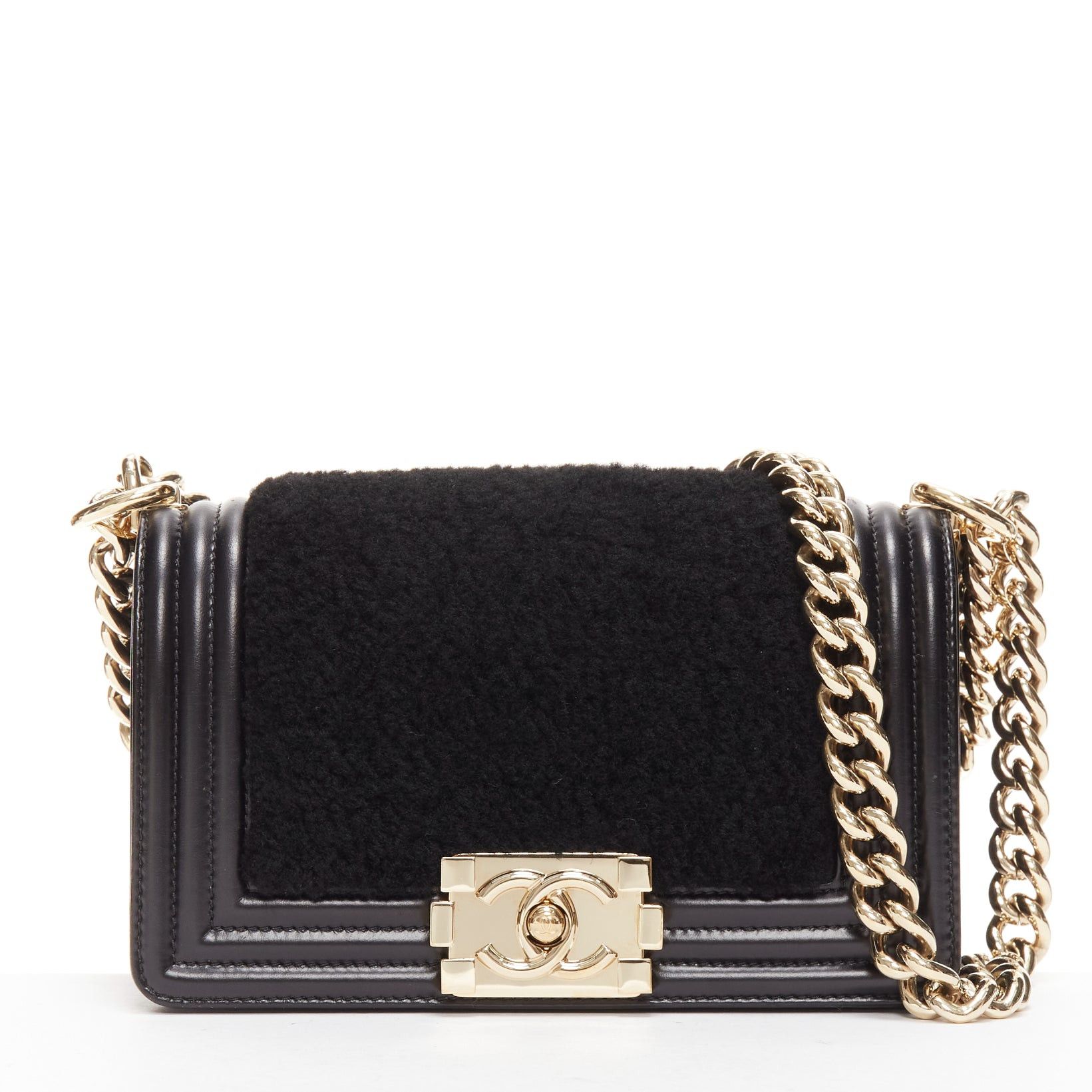 Chanel CHANEL Boy Small black shearling leather gold CC push lock chain flap bag Size ONE SIZE - 1 Thumbnail