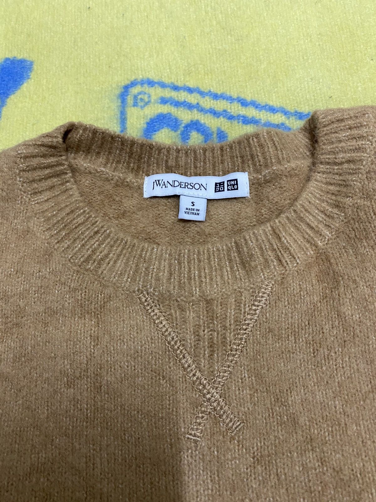 JW Anderson × Japanese Brand × Uniqlo Uniqlo x J.W Anderson Long Sleeves Knitwear Size US S / EU 44-46 / 1 - 7 Thumbnail