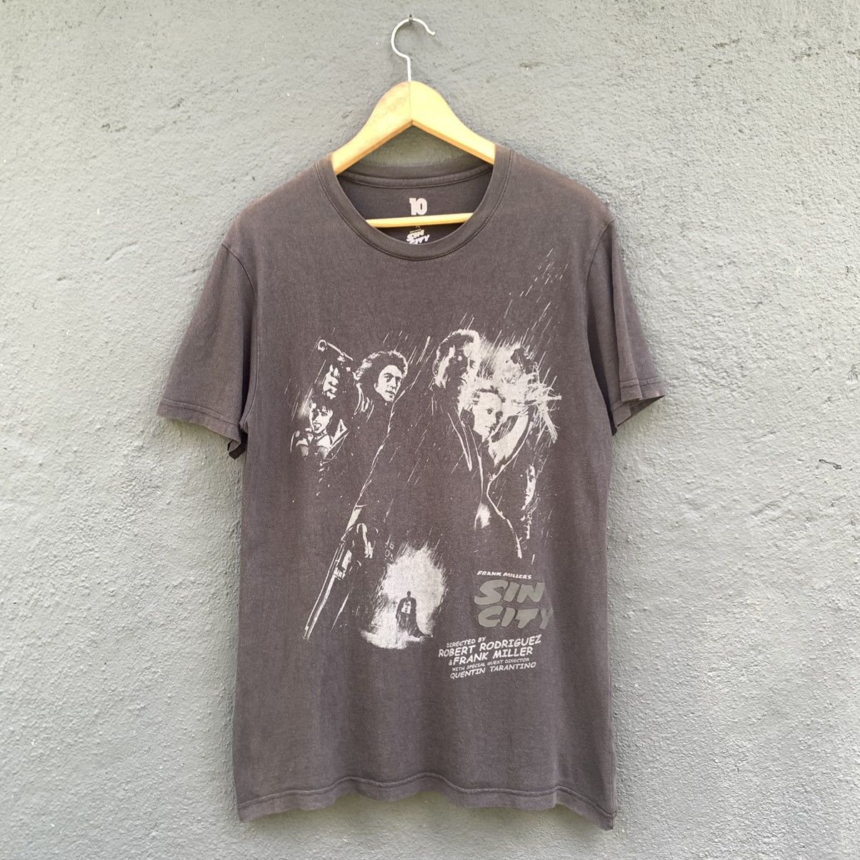 image of Thrashed Faded Frank Millers Sin City Movie Tee in Black, Men's (Size Medium)