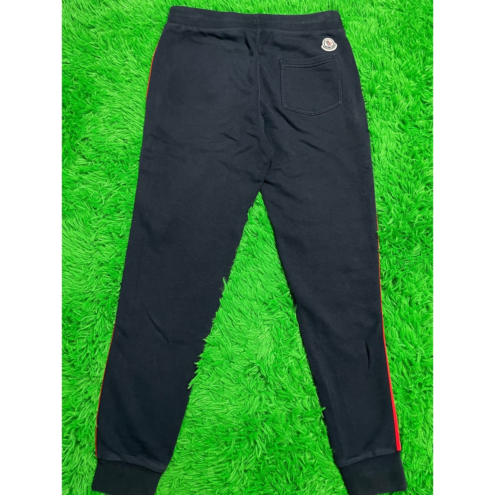 Moncler Moncler Sweats Navy Red Small Used Size US 30 / EU 46 - 2 Thumbnail