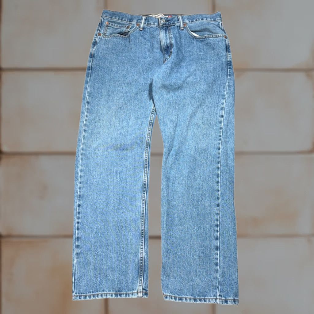 Levi's VINTAGE Levi's 505 Jeans Mens 36x29 Blue Regular Straight Light Wash Denim Y2K Size US 36 / EU 52 - 1 Thumbnail