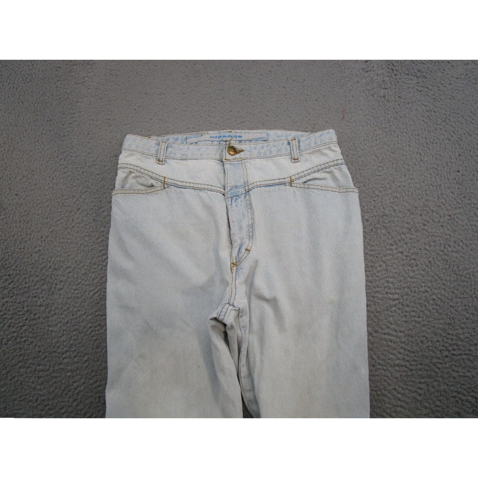 Vintage VINTAGE Girbaud 90s Light Wash High Rise Mom Jeans Size 32 Blue Denim 5-Pocket Womens Jeans Size 24" / US 00 / IT 34 - 5 Thumbnail