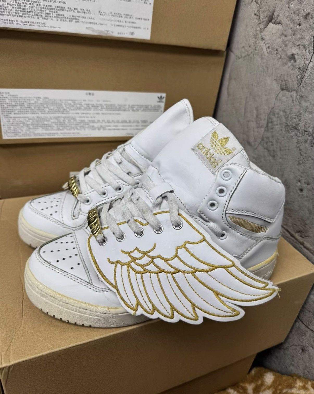 Adidas Adidas Jeremy Scott Wings, White & Gold K37 Size US 6 / IT 36 - 1 Thumbnail