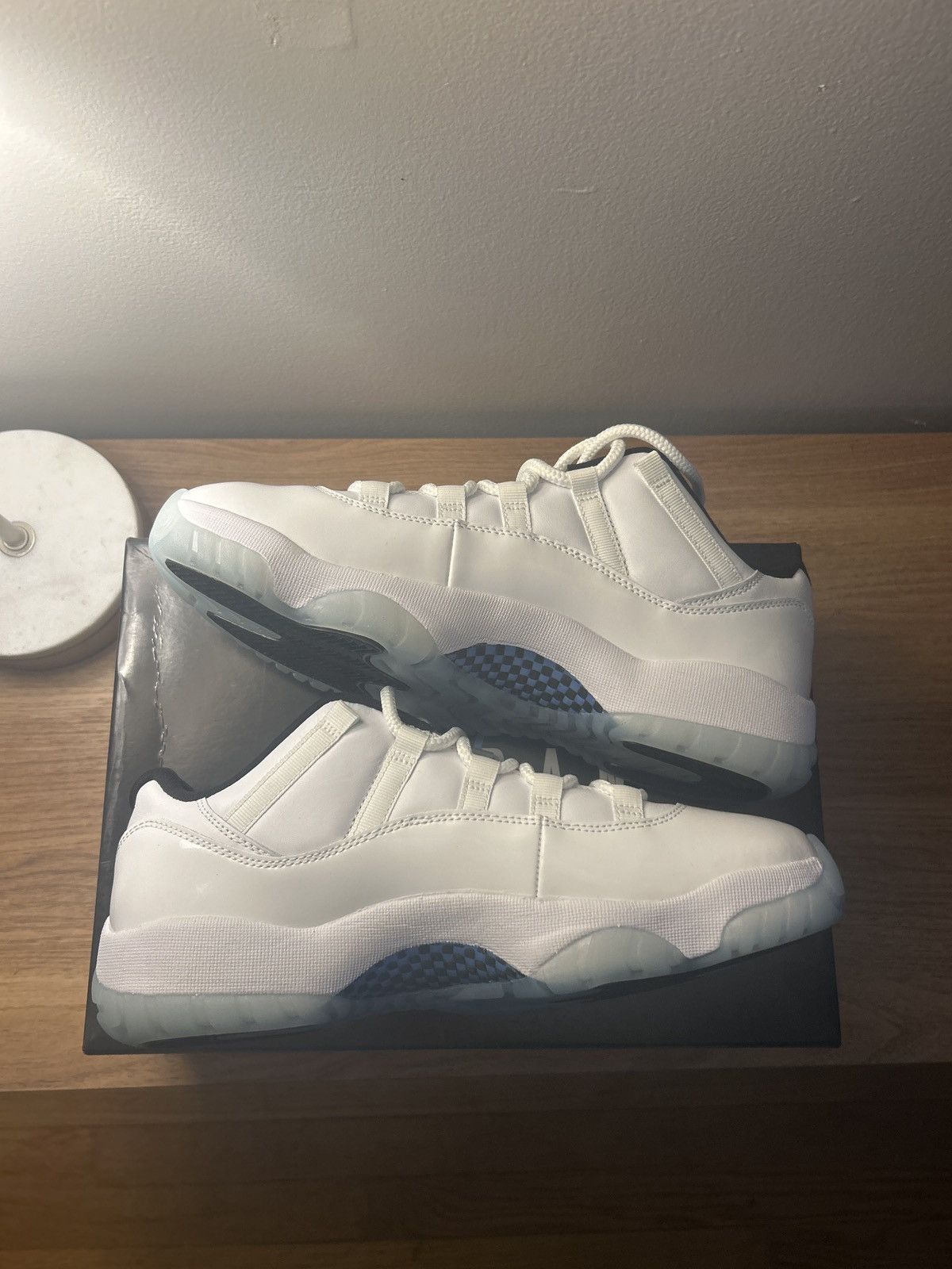 Jordan Brand Jordan 11 low legend blue 10.5 Size US 10.5 / EU 43-44 - 3 Thumbnail