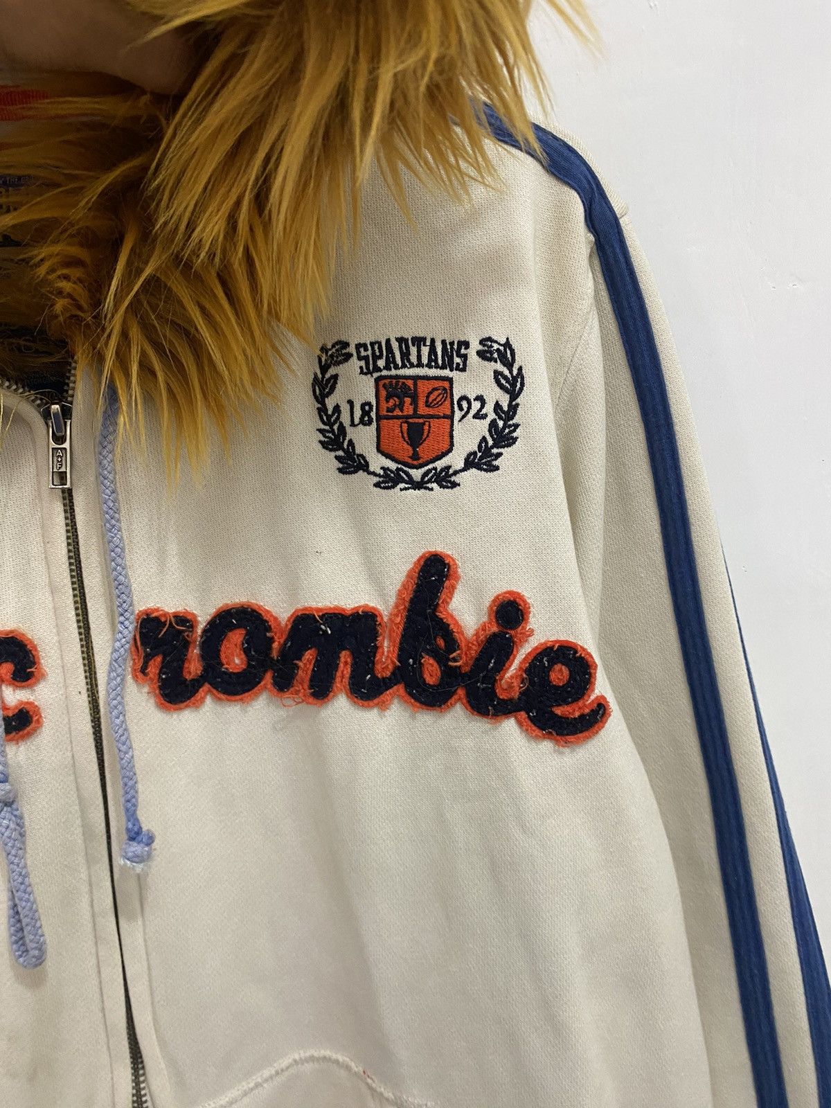Abercrombie & Fitch 💥Le Grande Bleu (L.G.B)💥Abercrombie Fur Hoodie LGB style Size US M / EU 48-50 / 2 - 5 Thumbnail