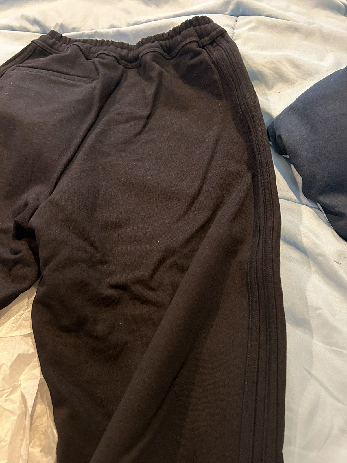 Designer JordanLuca Spikes Rose pants Size US 32 / EU 48 - 12 Thumbnail