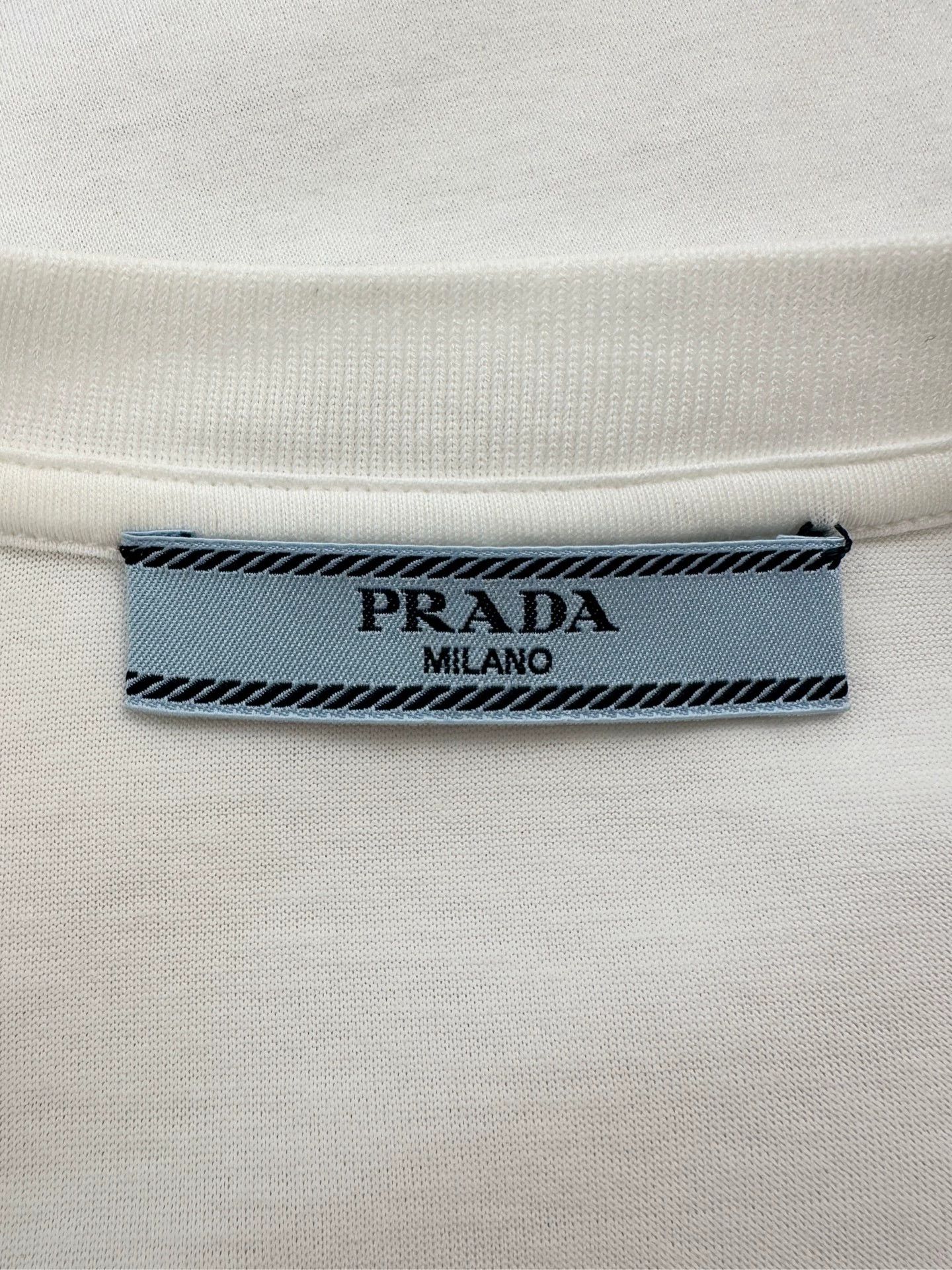 Prada PRADA triangle logo pocket s/s unisex white tee Size M / US 6-8 / IT 42-44 - 7 Thumbnail