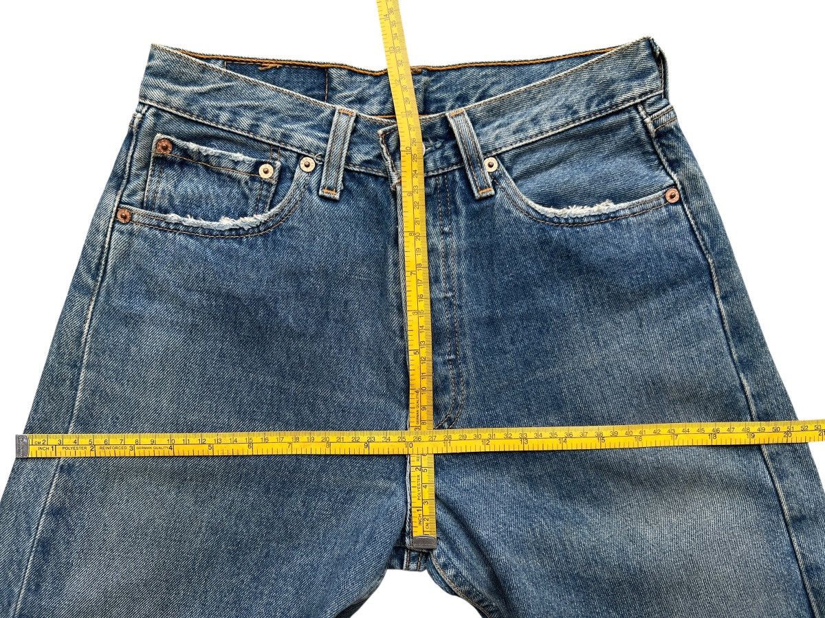 Levi's Vintage 90s Levi’s 501 Stone Wash Denim Jeans 27x28.5 Size 27" / US 4 / IT 40 - 13 Thumbnail