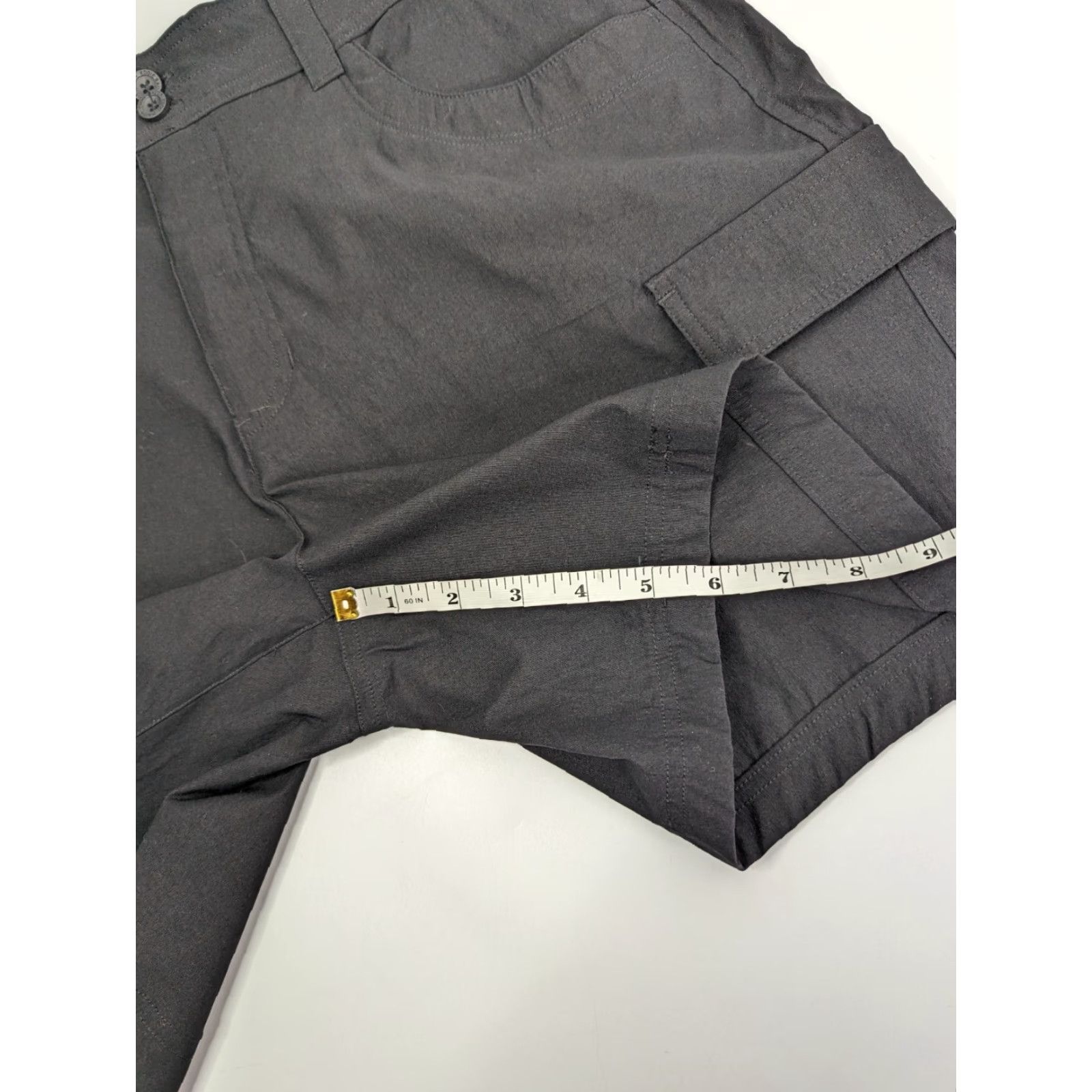 Eddie Bauer Eddie Bauer Shorts Women's 16 Black Cargo Summer Trail Stretch Size 38" / US 16 / IT 52 - 3 Thumbnail