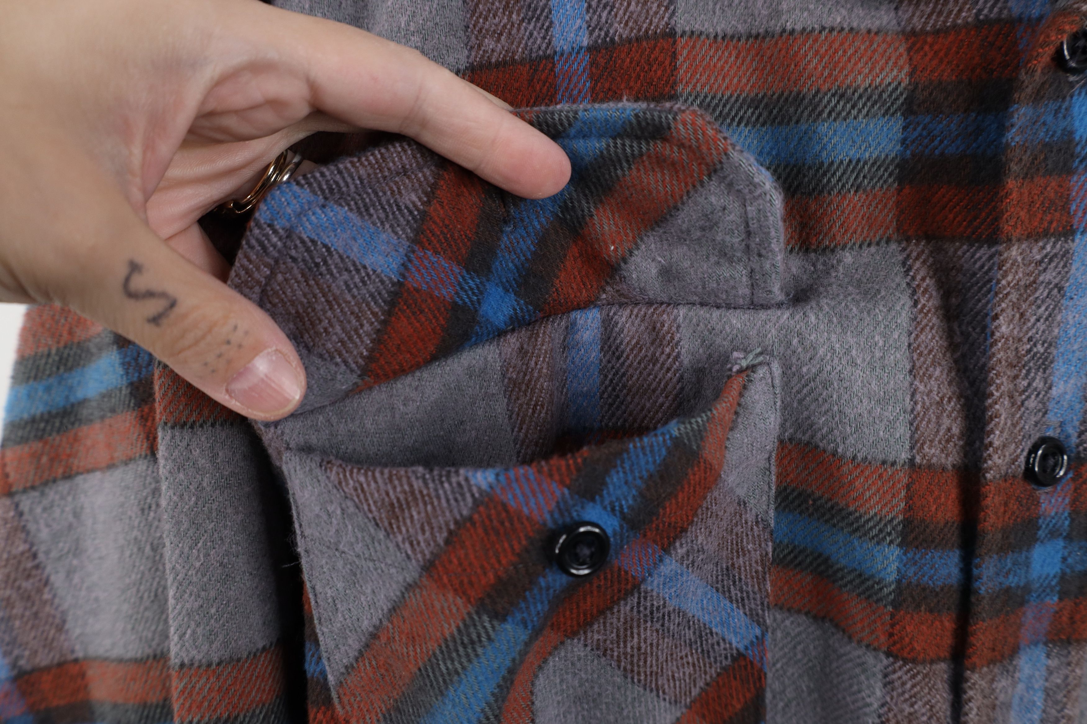 Vintage Vintage 70s Streetwear Heavyweight Button Shirt Plaid USA Size US XXL / EU 58 / 5 - 5 Thumbnail