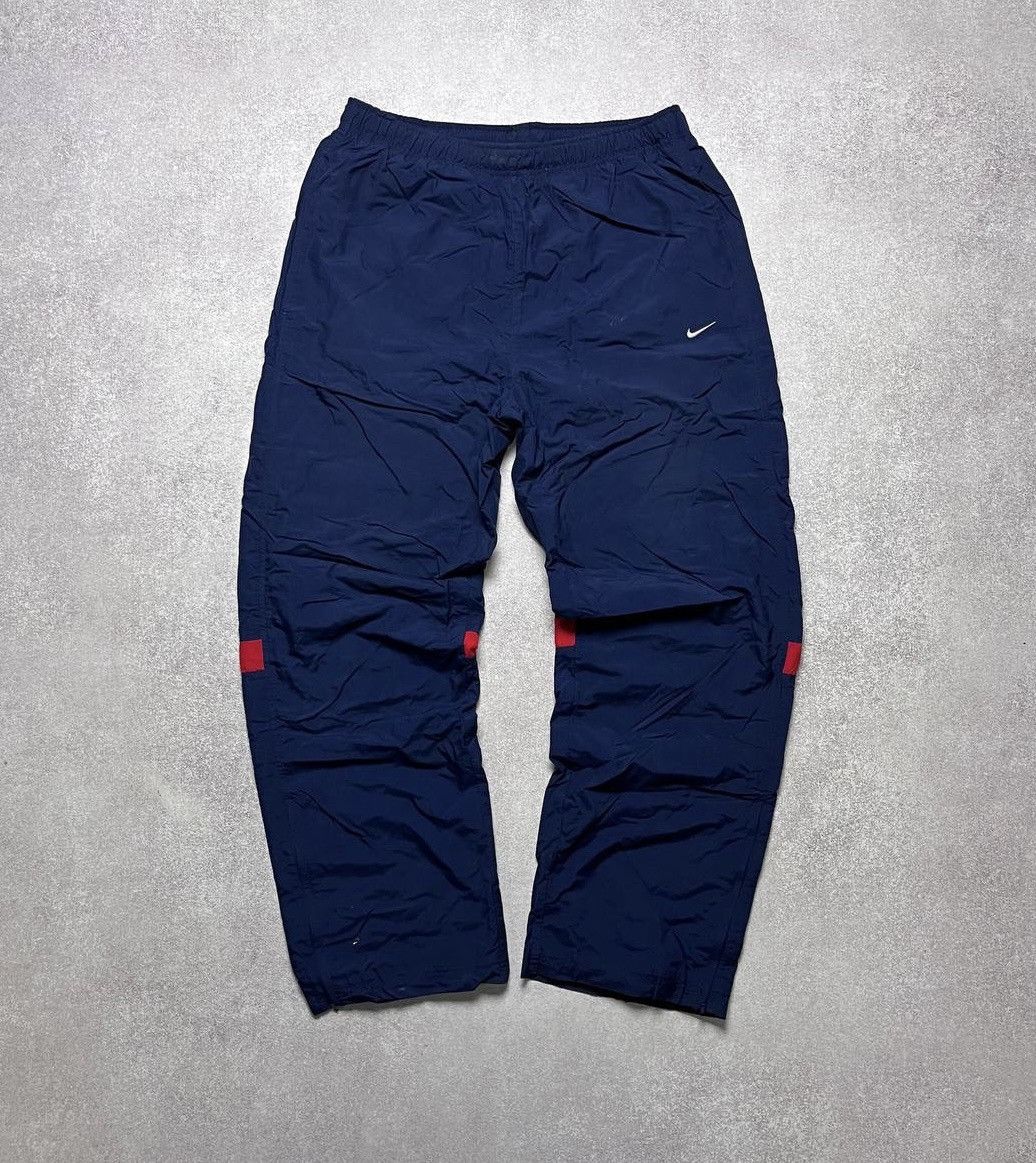 Nike Vintage Nike Swoosh Nylon Baggy Trackpants Y2K XL Size US 36 / EU 52 - 1 Thumbnail