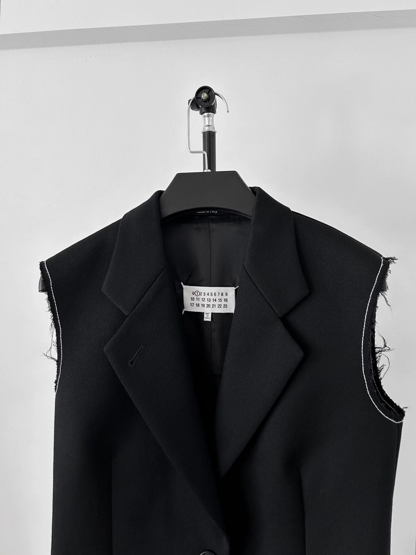 Maison Margiela Maison Margiela A/W17 Color-Blocked Waistcoat Black Size S / US 4 / IT 40 - 4 Thumbnail