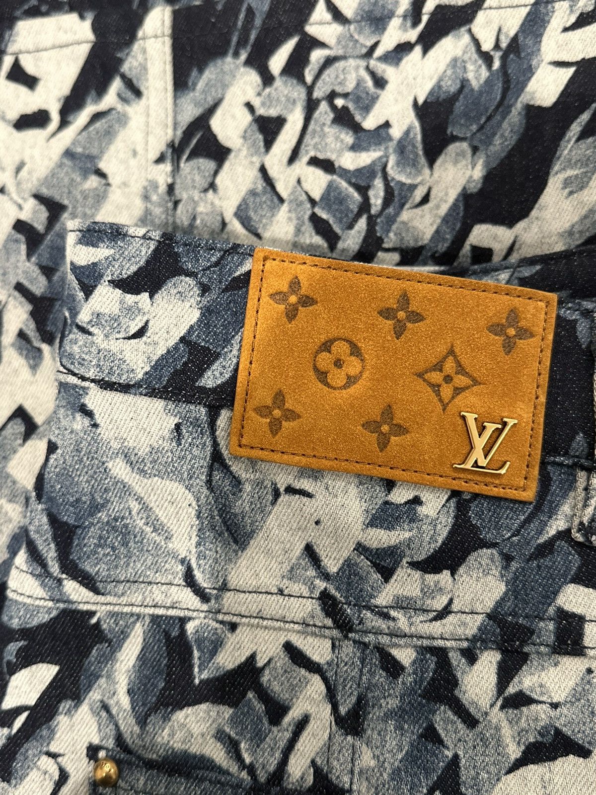 Louis Vuitton Louis Vuitton Monogram Flower Graphic Denim Jeans Size US 32 / EU 48 - 7 Thumbnail
