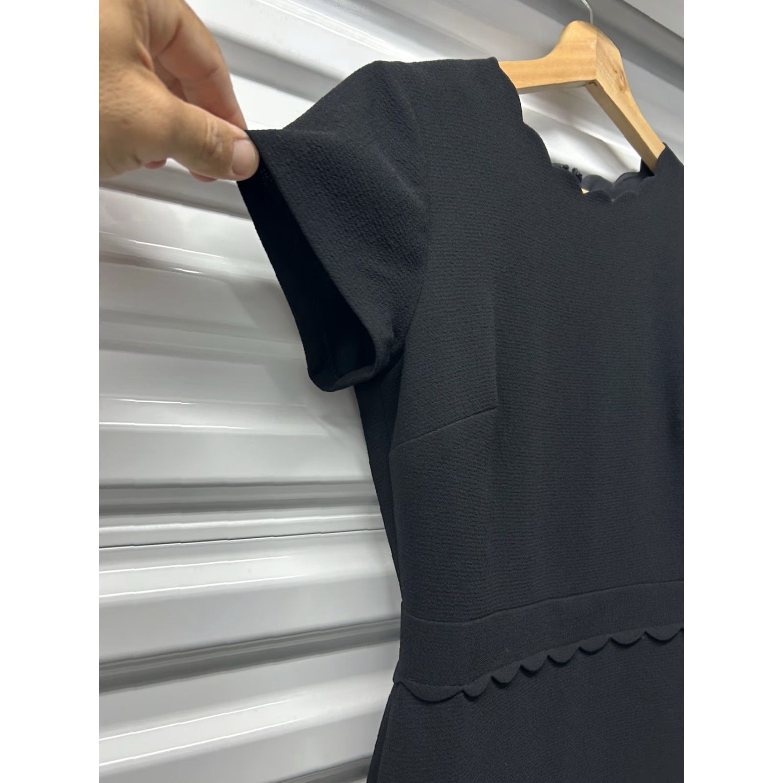 Club Monaco Club Monaco Women’s Black ZipUp Sheath Dress 00 Mini Above Knee Flutter Short Sleeve Round Neck Formal Party Wedding Size XXS / US 00 / IT 34 - 5 Thumbnail