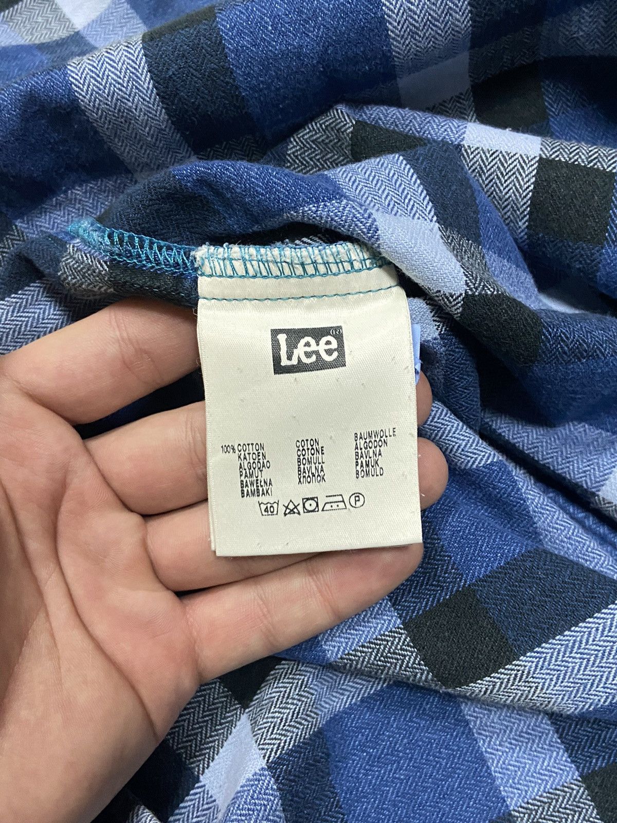 Lee × Vivienne Westwood Vivienne Westwood Lee check shirt buttons Size US L / EU 52-54 / 3 - 8 Thumbnail