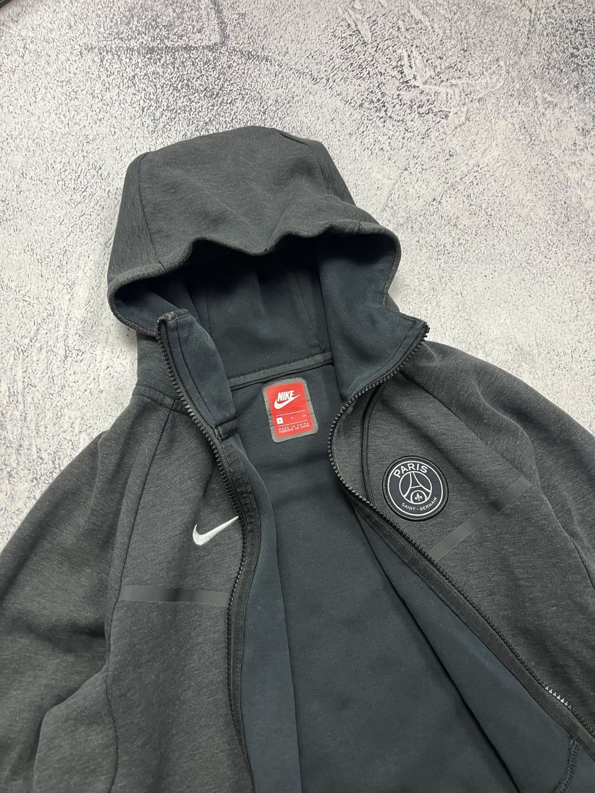 Nike Nike Tech Fleece PSG France Zip Up Hoodie Drill Jacket Hype Size US S / EU 44-46 / 1 - 11 Thumbnail
