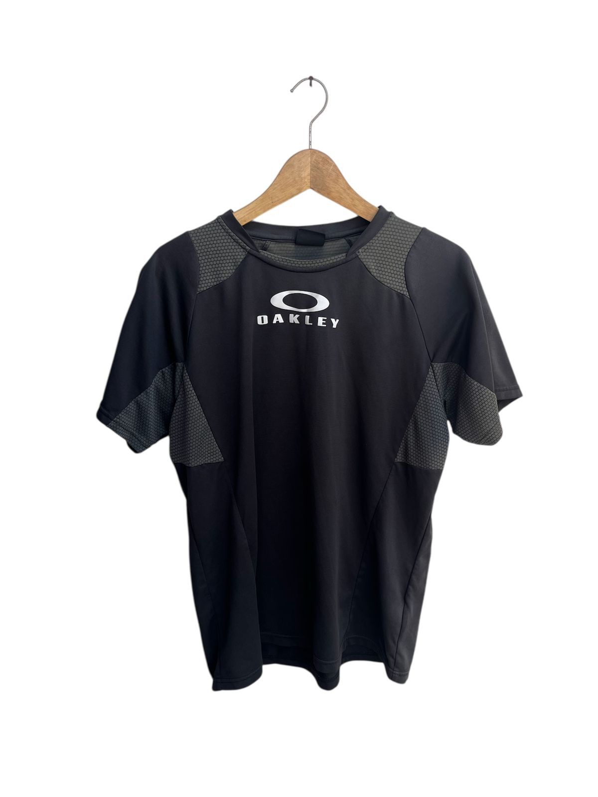 Oakley Oakley Drifit Sportswear Center Logo Training Size US S / EU 44-46 / 1 - 1 Thumbnail