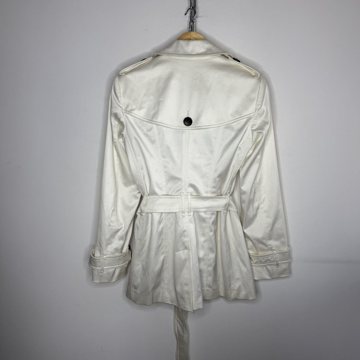 Burberry Burberry Coat Ecru White Belted Avant Garde Double Breasted Size S / US 4 / IT 40 - 7 Thumbnail